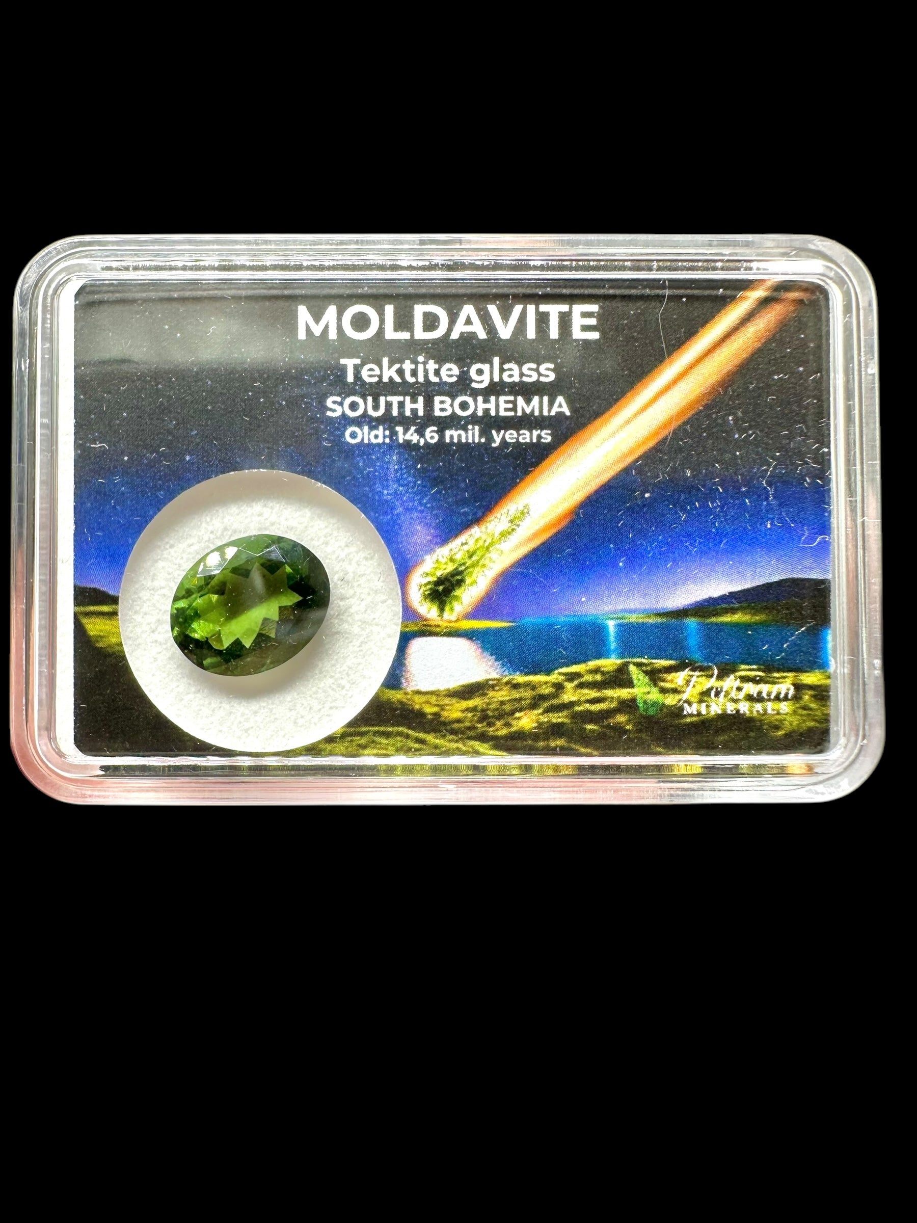 Faceted moldavite in box 3,1ct