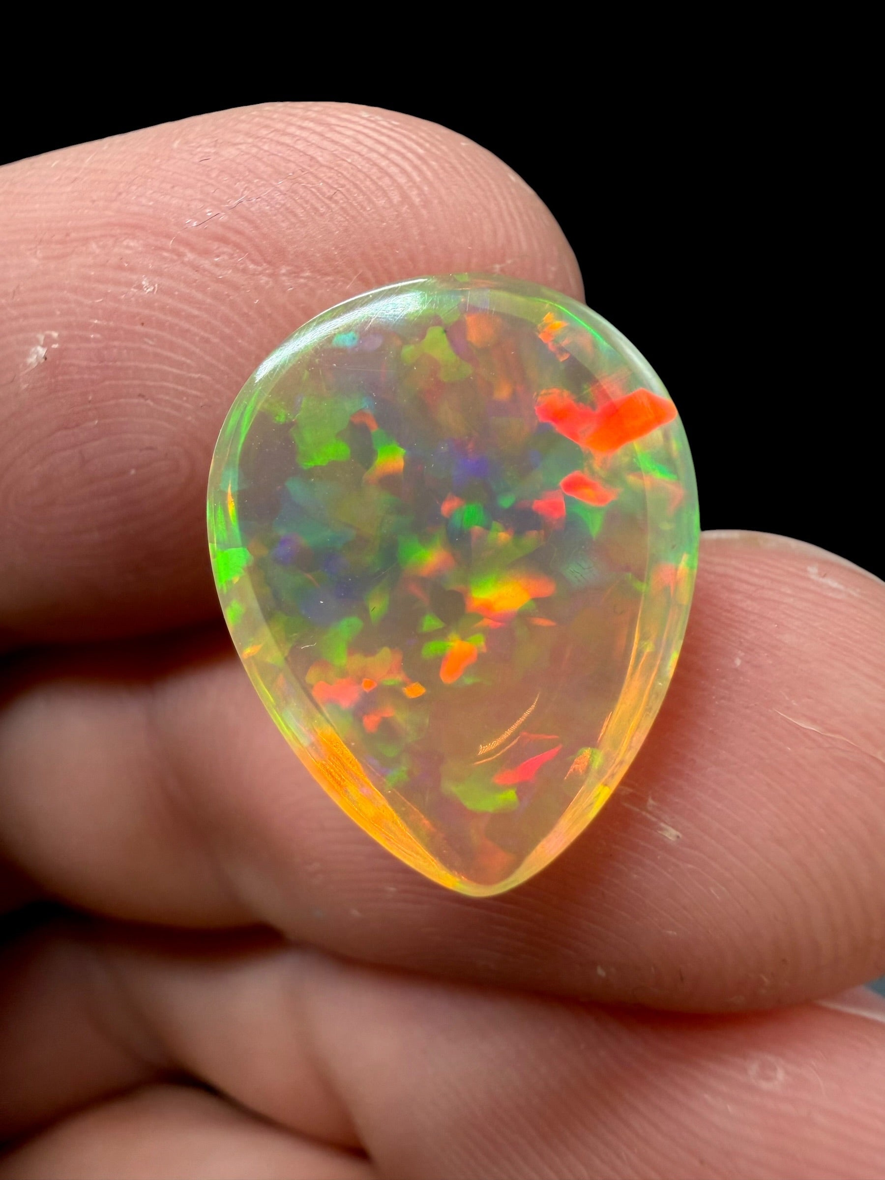 Precious opal cabochon 4,6ct – Welo, Ethiopia - OPK023