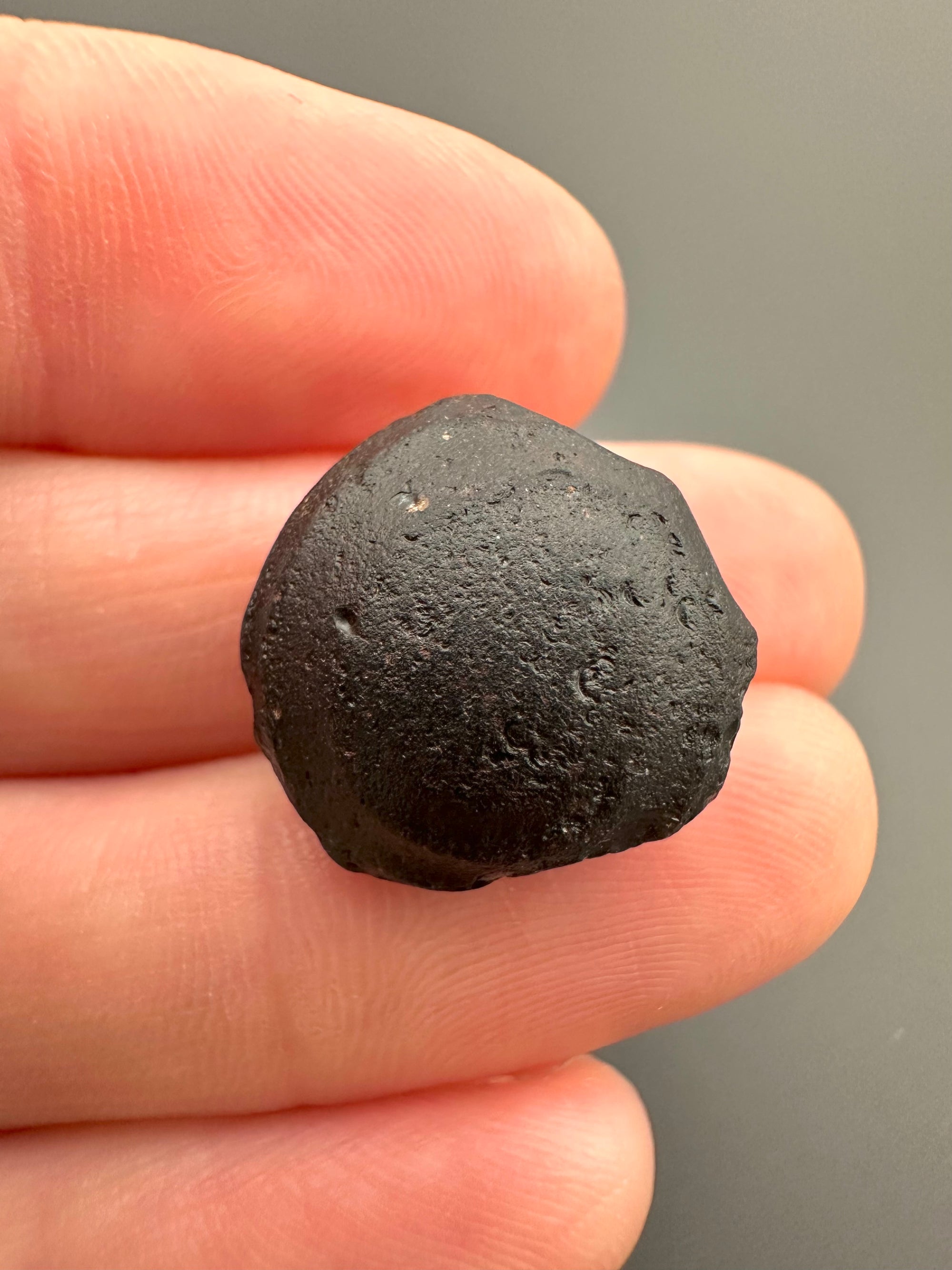 Australite "button" 2,7g – Kalgoorlie, Western Australia