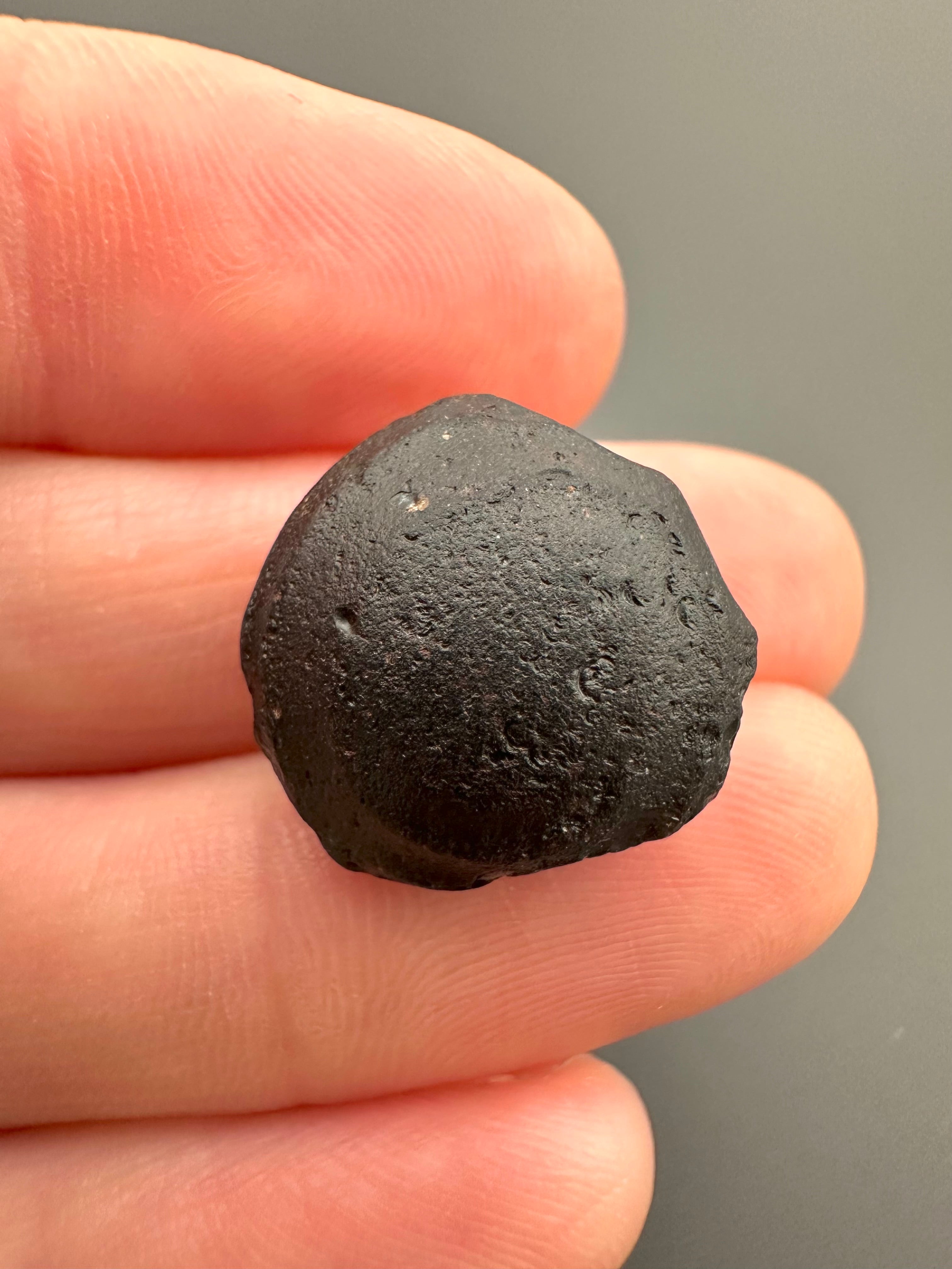 Australite "button" 2,7g – Kalgoorlie, Western Australia