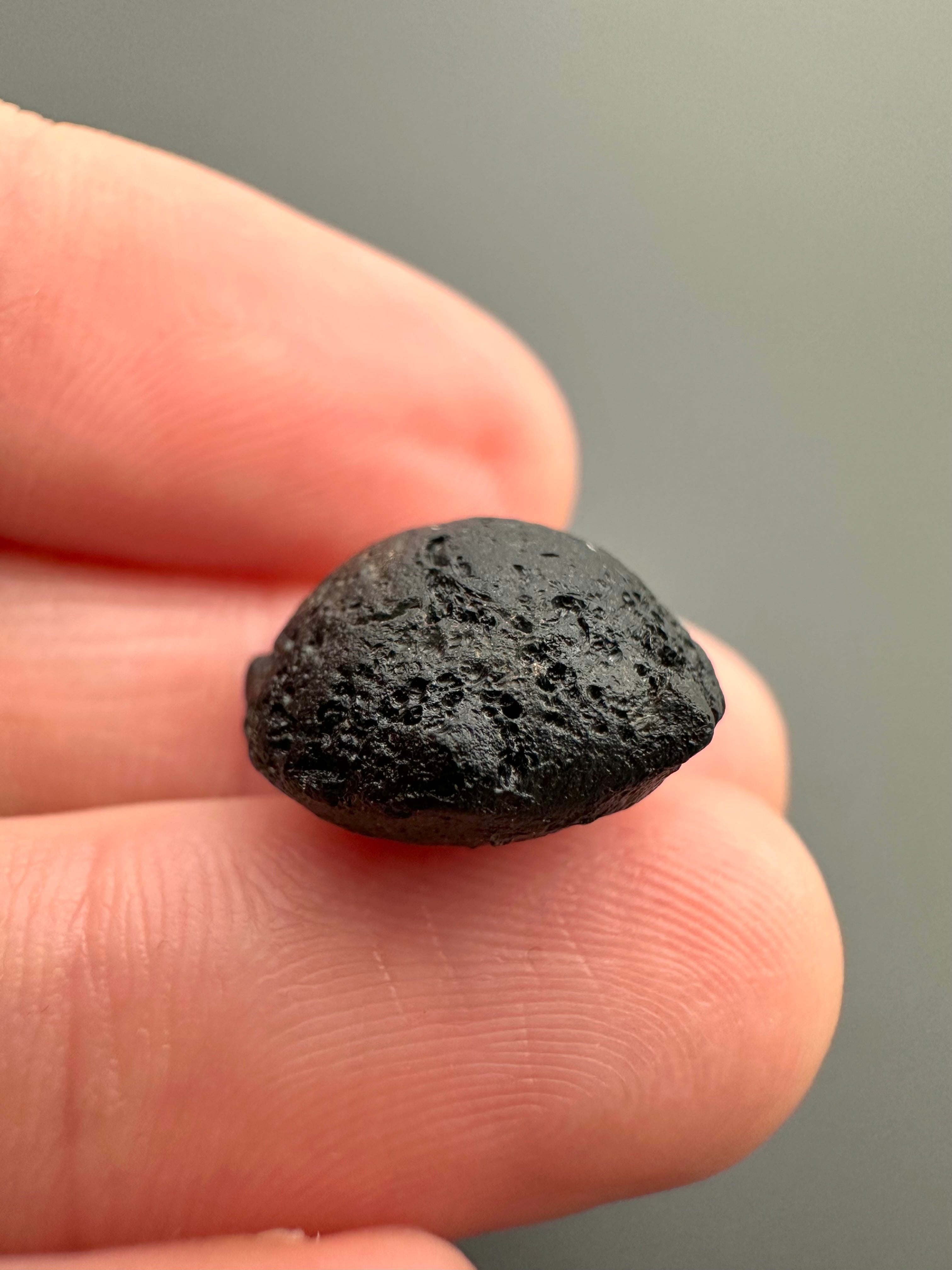 Australite "button" 2,1g – Kalgoorlie, Western Australia - AU047