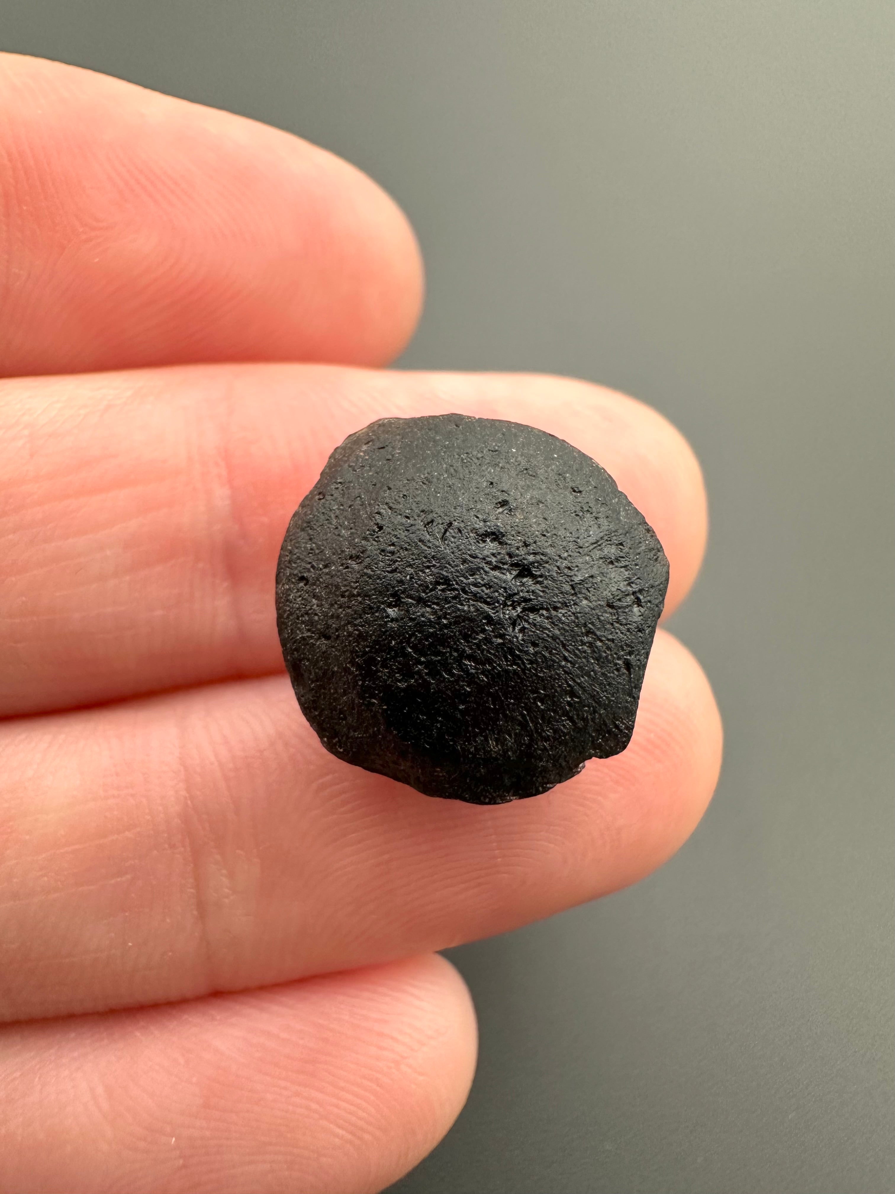 Australite "button" 2,1g – Kalgoorlie, Western Australia