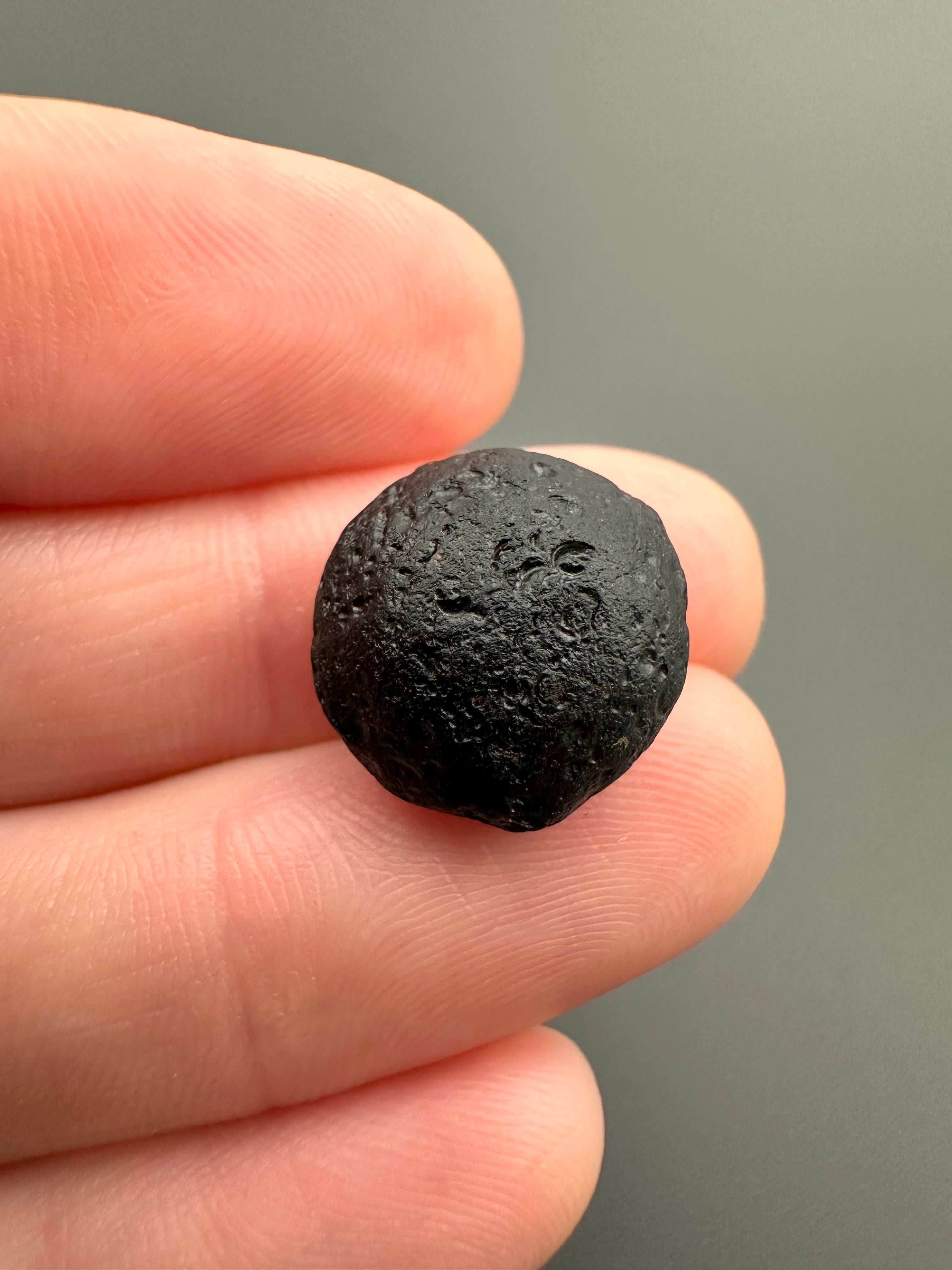 Australite "button" 1,7g – Kalgoorlie, Western Australia