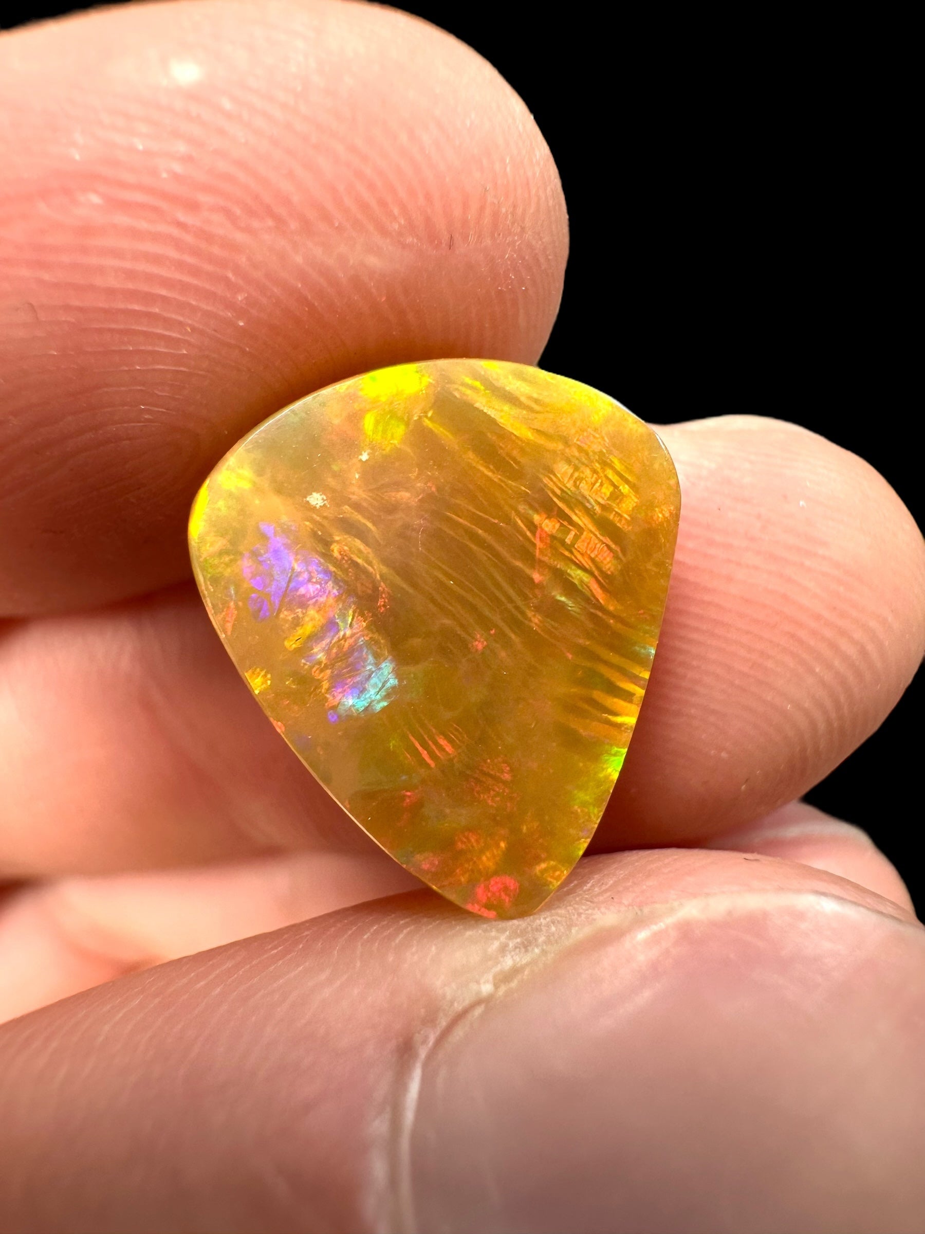 Precious opal cabochon 6,85ct – Welo, Ethiopia - OPK026