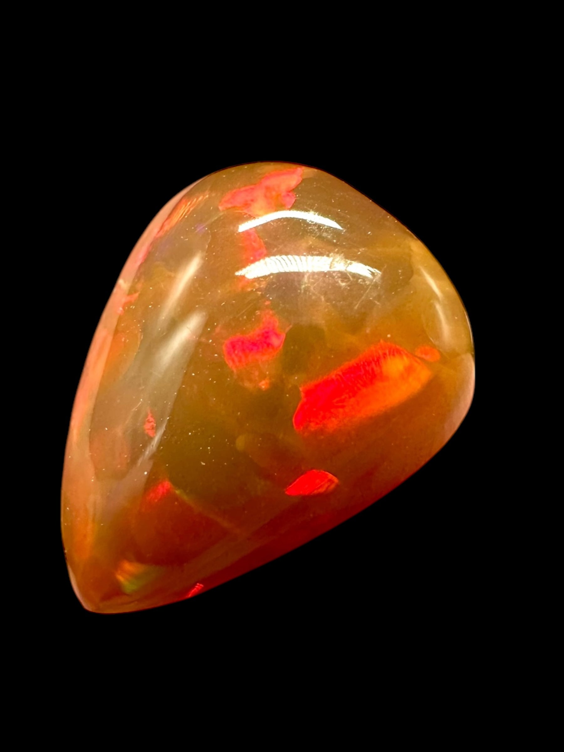Precious opal cabochon 3,6ct – Welo, Ethiopia