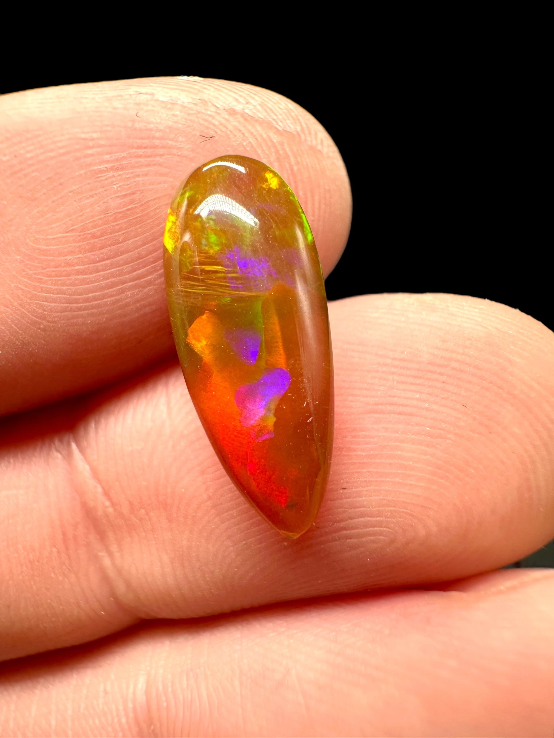 Precious opal cabochon 2,4ct – Welo, Ethiopia - OPK028