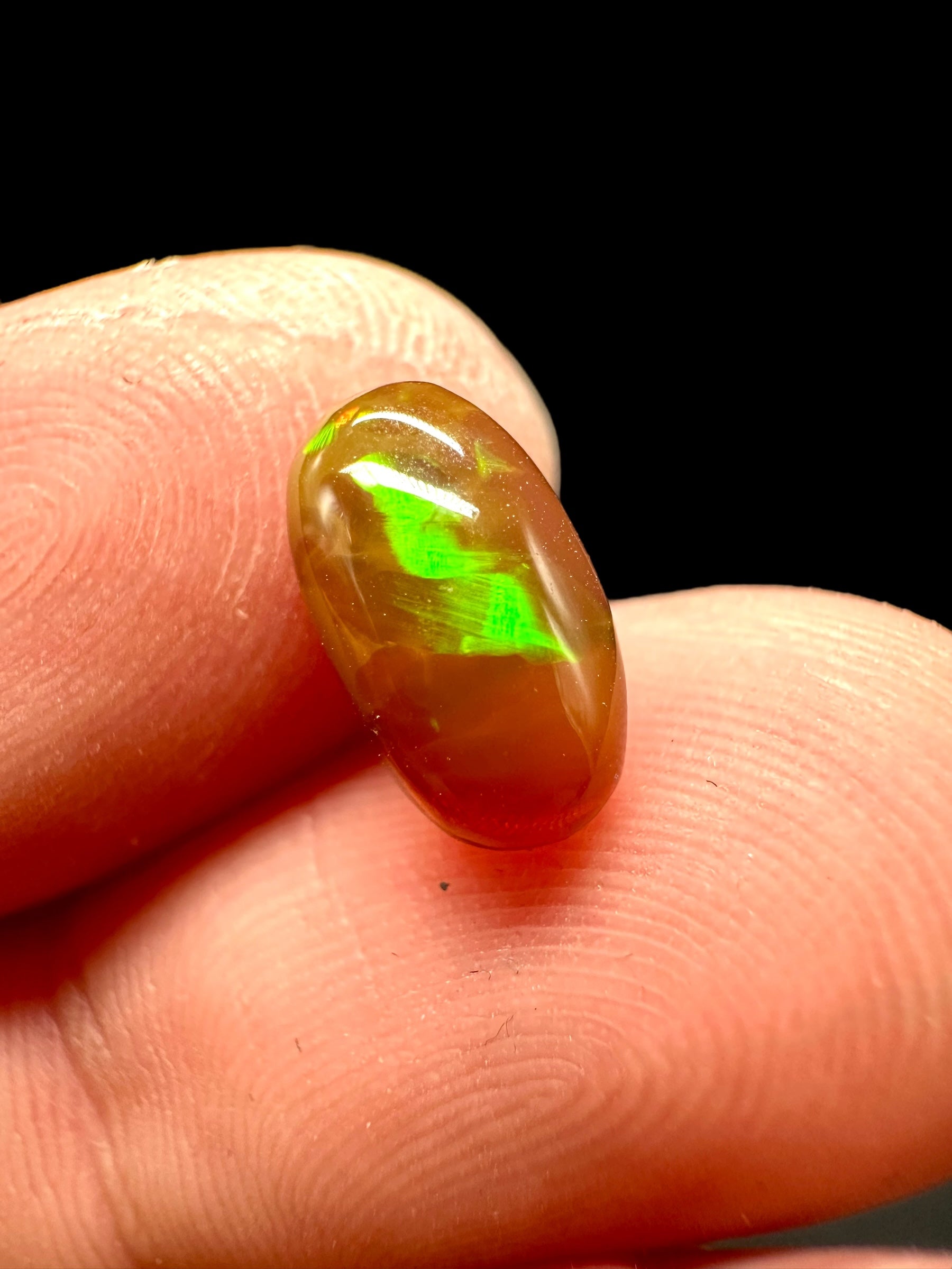 Precious opal cabochon 1,4ct – Welo, Ethiopia - OPK029