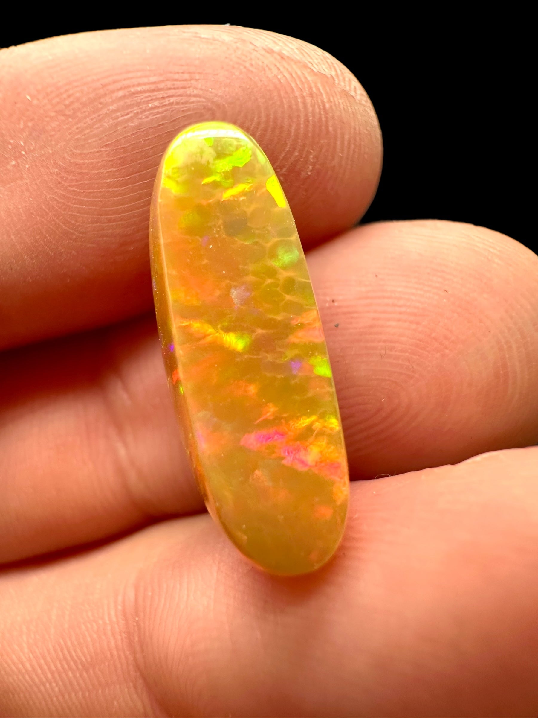 Precious opal cabochon 6,6ct – Welo, Ethiopia - OPK031