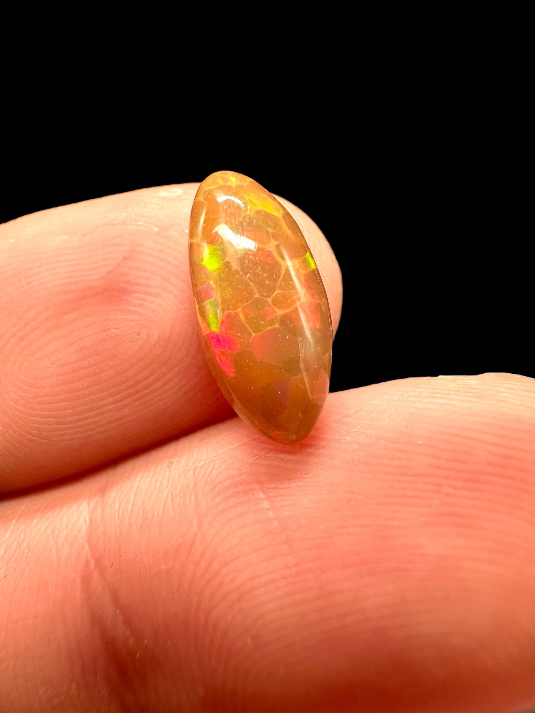 Precious opal cabochon 2,2ct – Welo, Ethiopia - OPK035