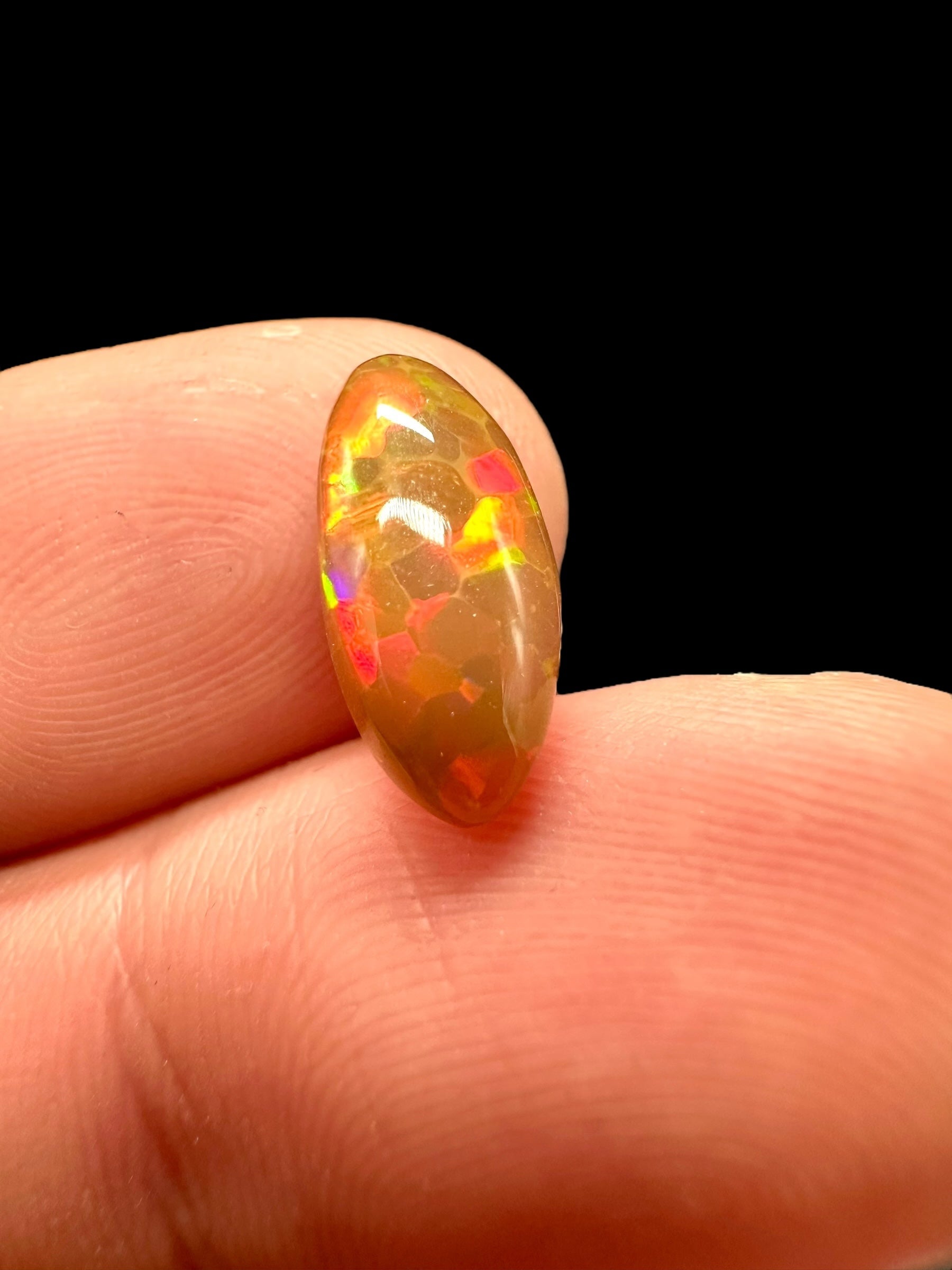 Precious opal cabochon 2,2ct – Welo, Ethiopia - OPK035