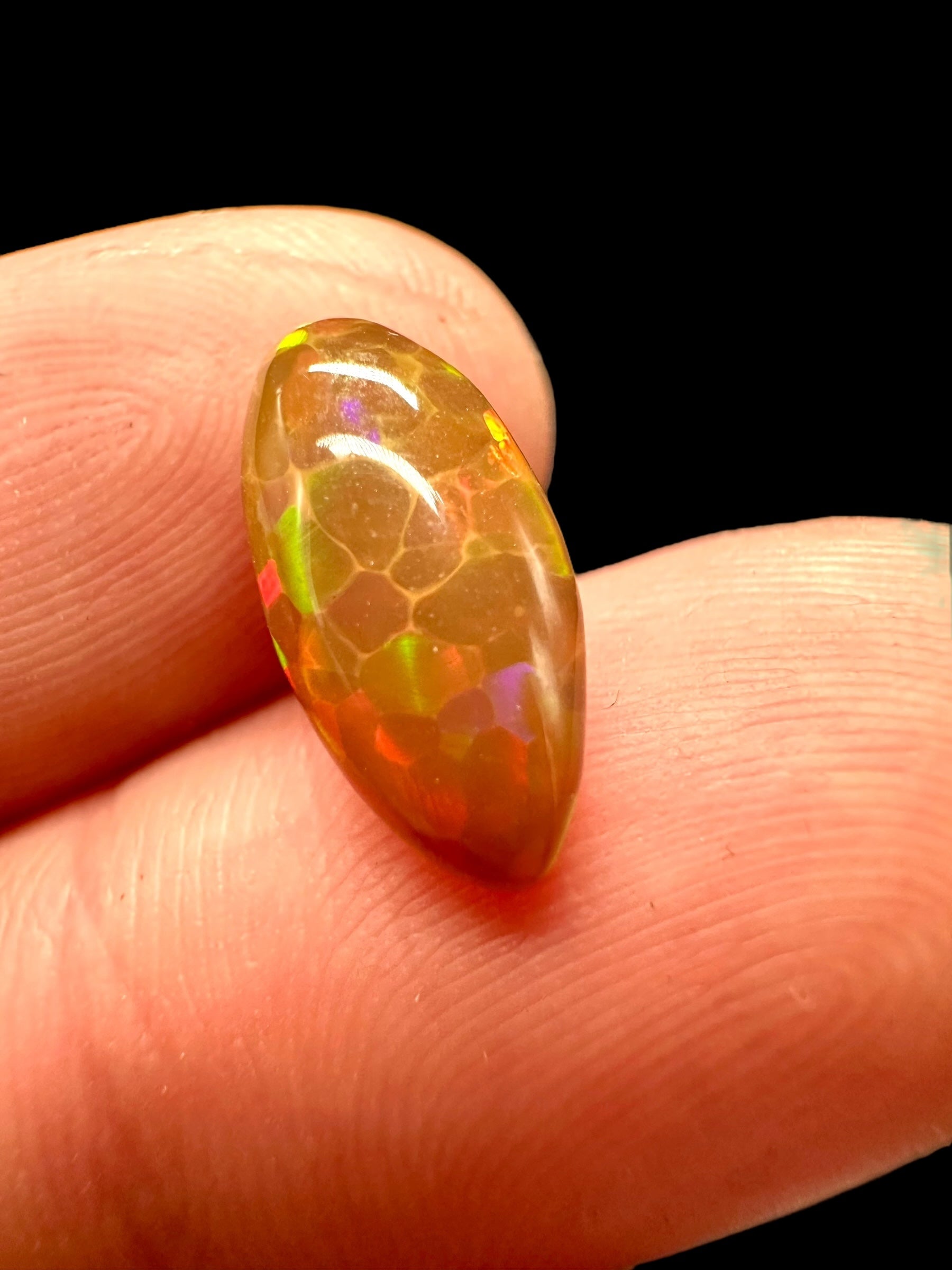 Precious opal cabochon 2,2ct – Welo, Ethiopia - OPK035