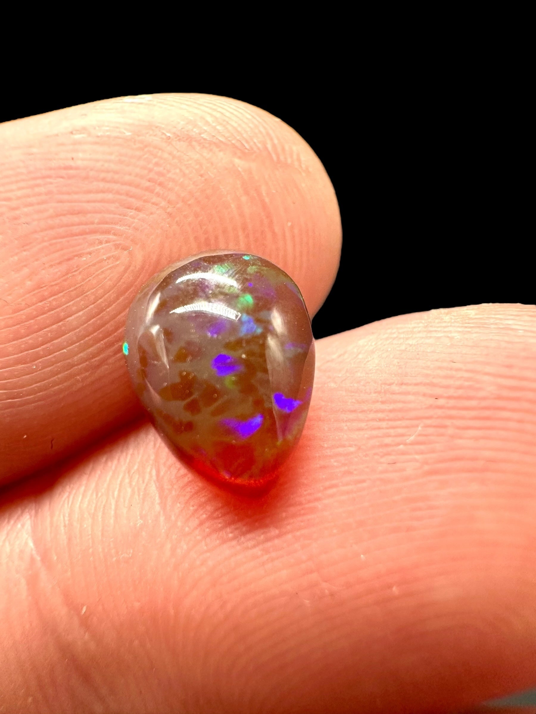 Precious opal cabochon 1,45ct – Welo, Ethiopia - OPK036
