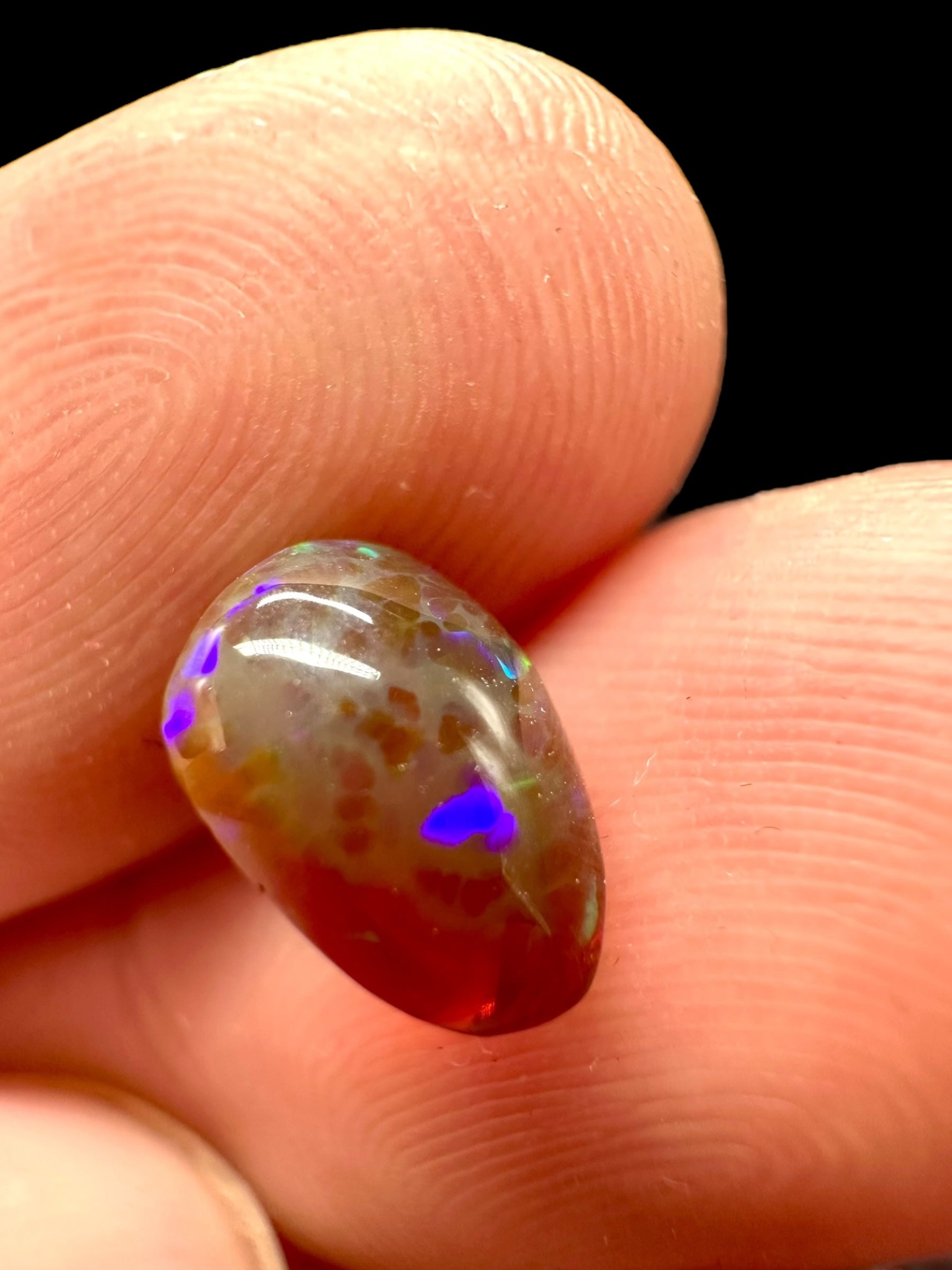 Precious opal cabochon 1,45ct – Welo, Ethiopia - OPK036