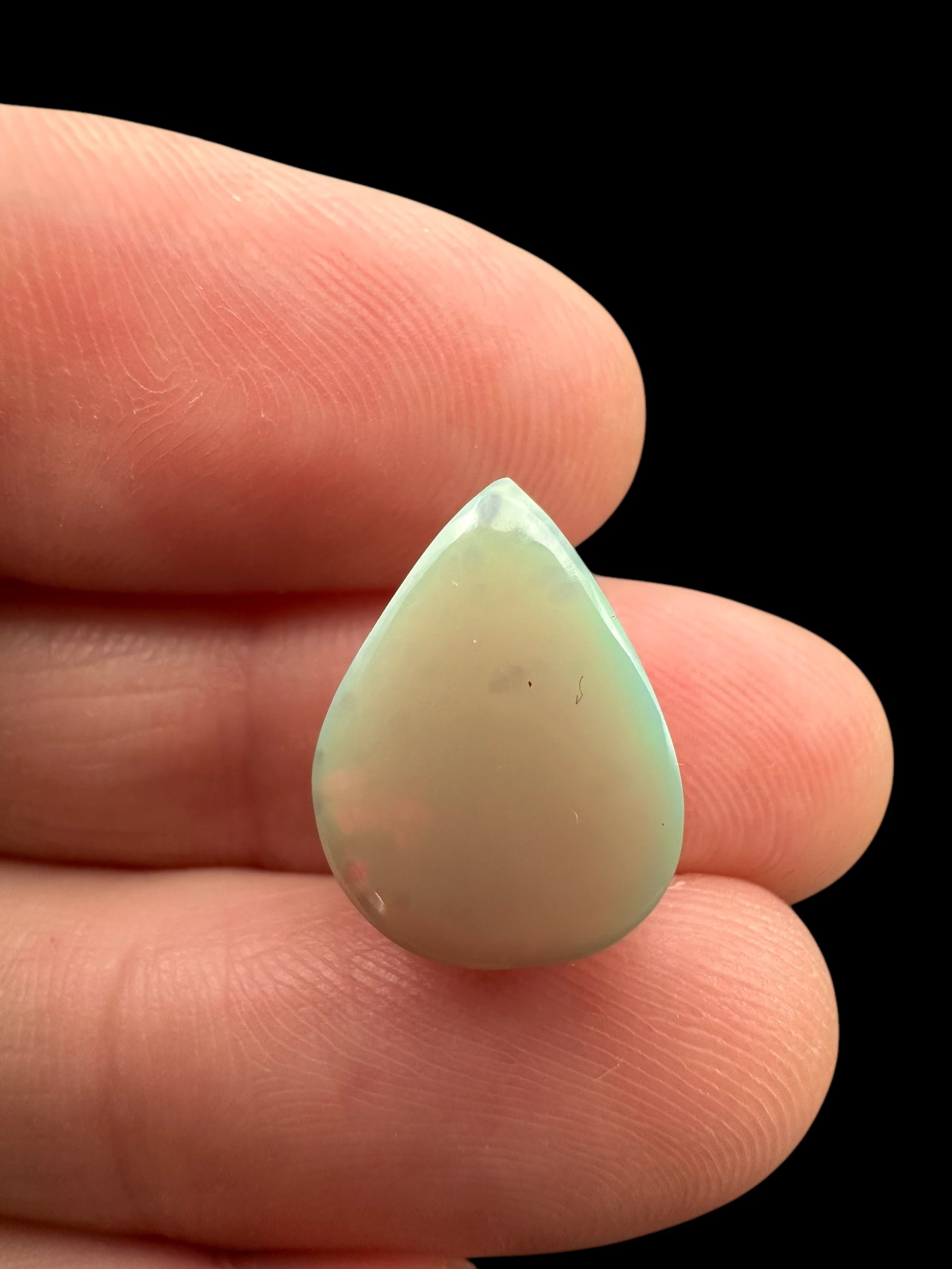 Precious opal cabochon 4,2ct – Welo, Ethiopia - OPK043