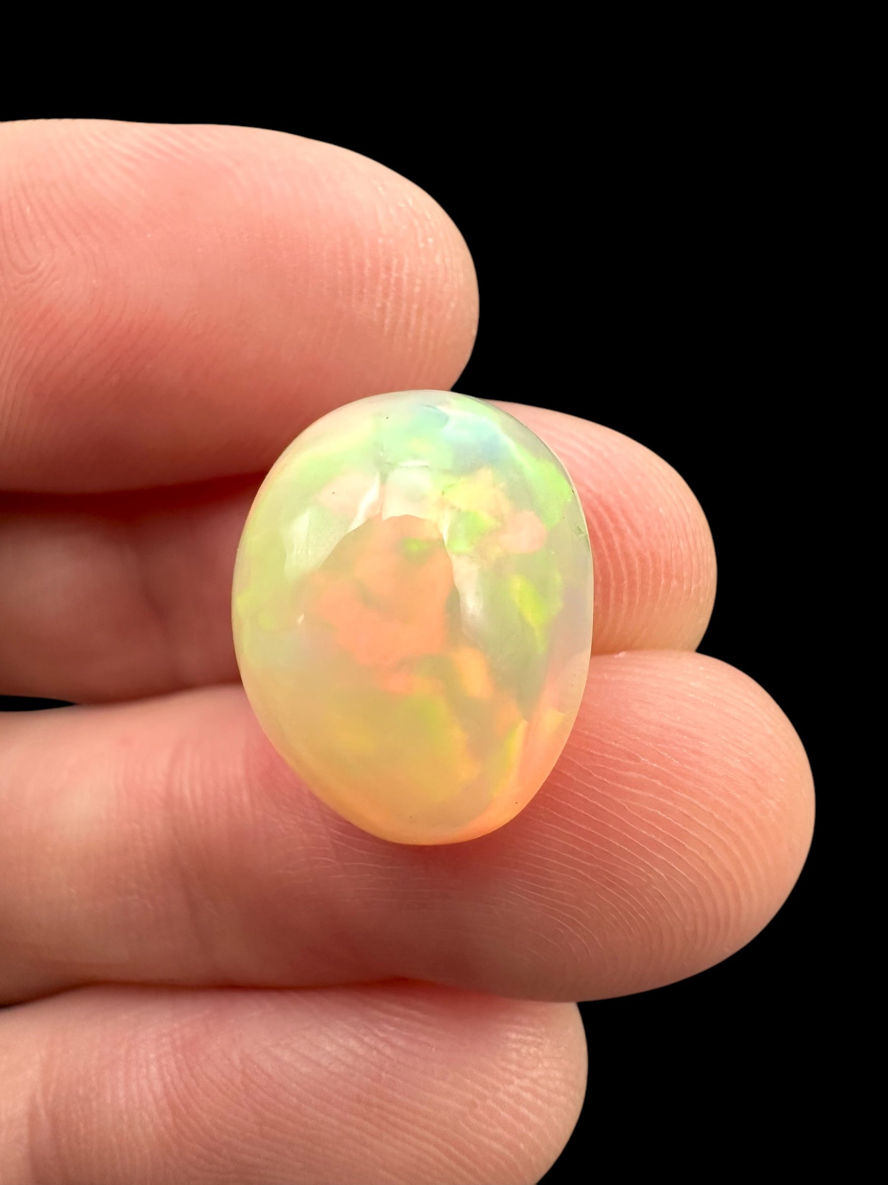 Precious opal cabochon 7,5ct – Welo, Ethiopia - OPK045