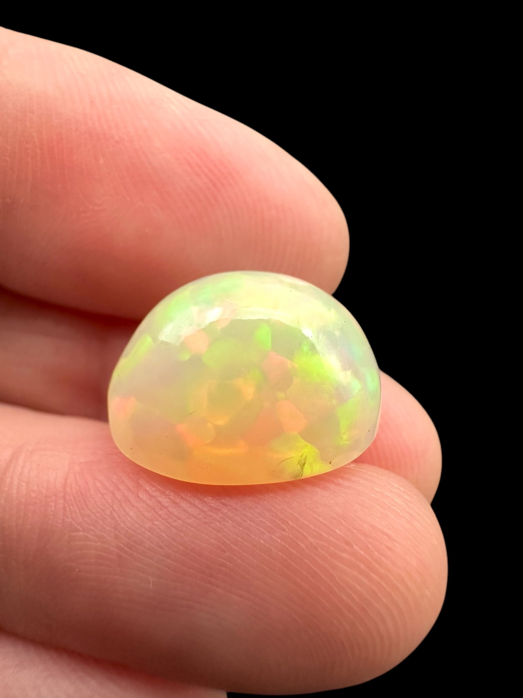Precious opal cabochon 7,5ct – Welo, Ethiopia - OPK045