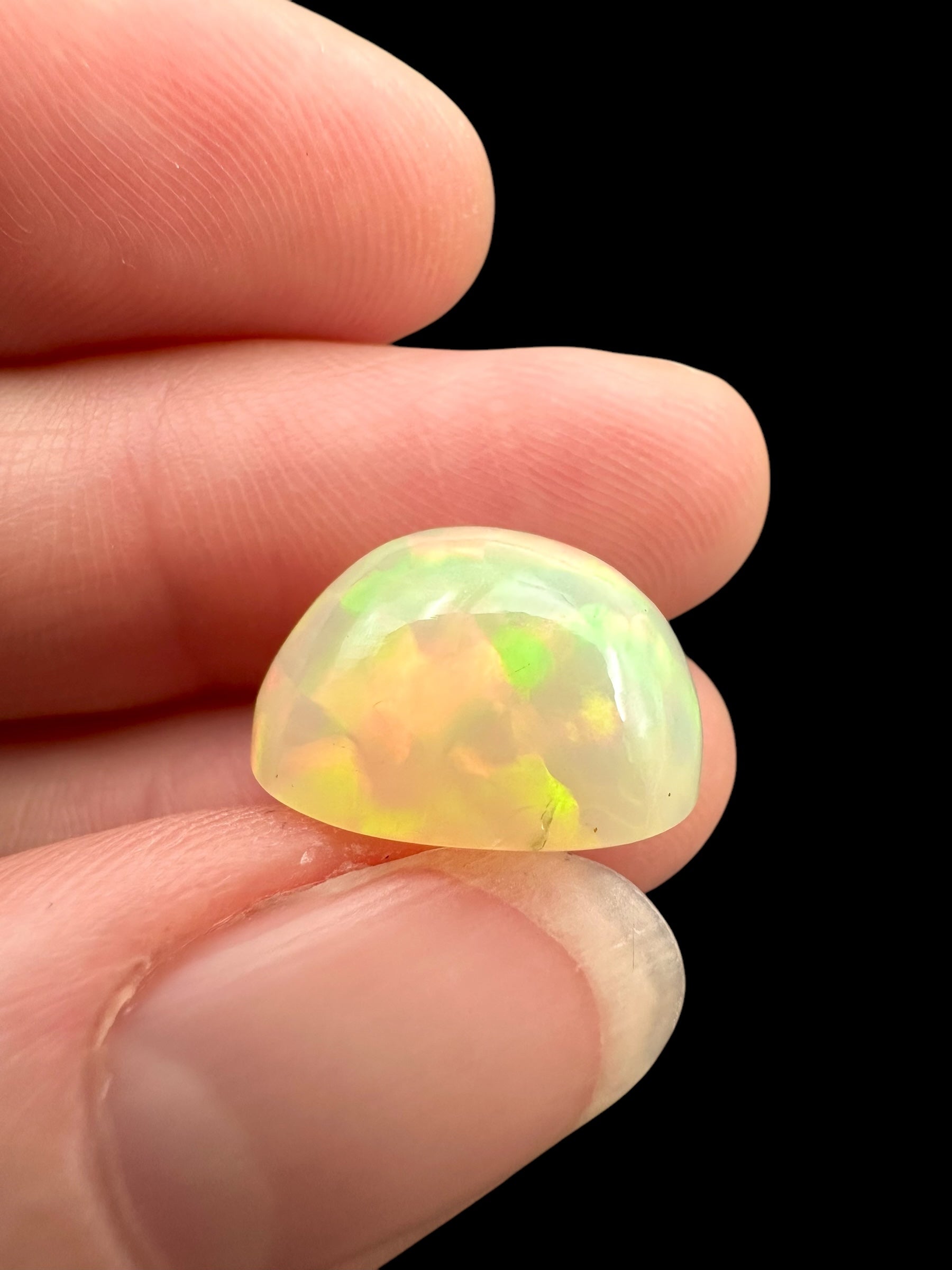 Precious opal cabochon 7,5ct – Welo, Ethiopia - OPK045
