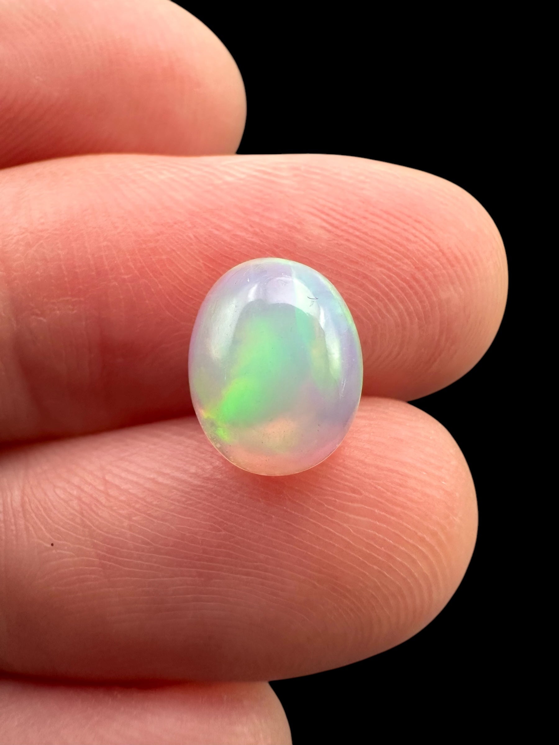 Precious opal cabochon 1,1ct – Welo, Ethiopia - OPK049