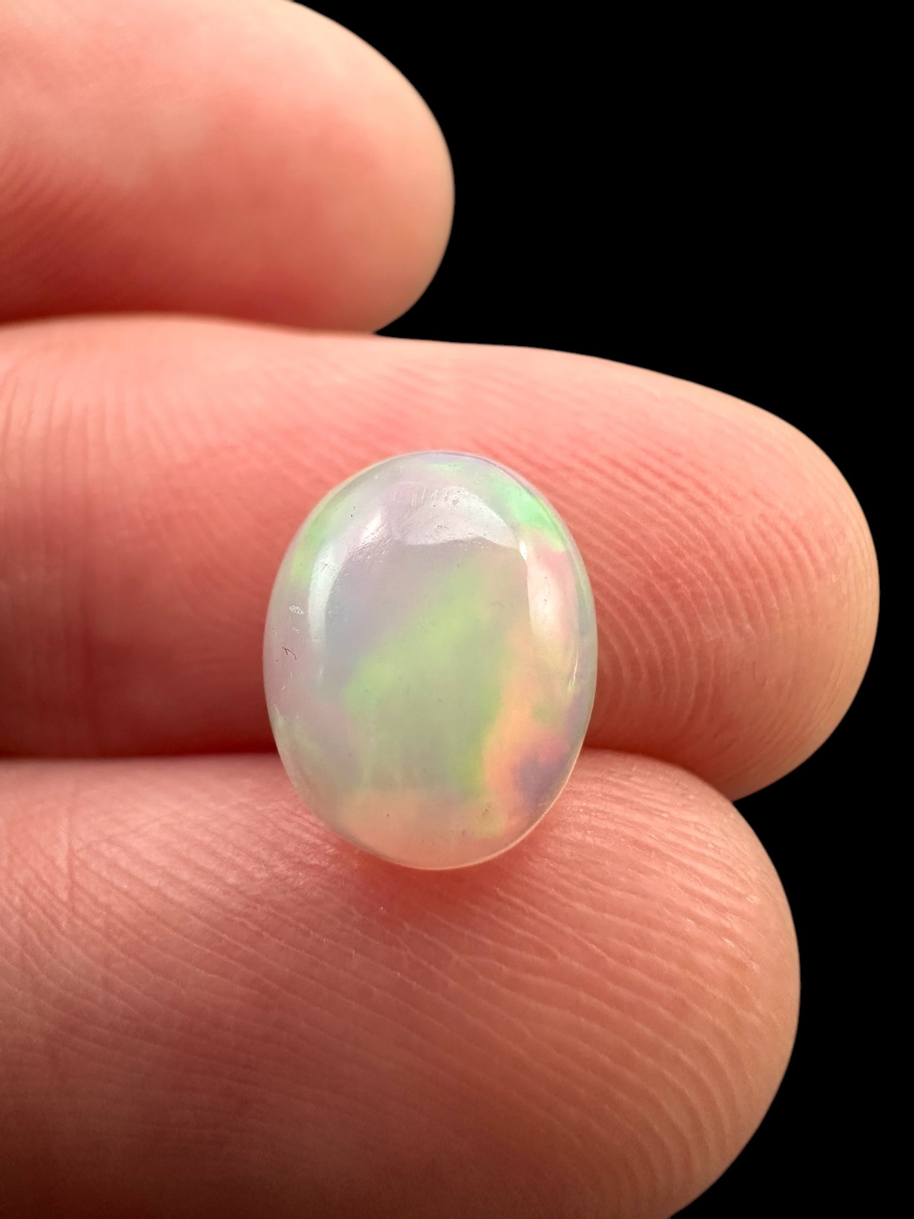 Precious opal cabochon 1,1ct – Welo, Ethiopia - OPK049
