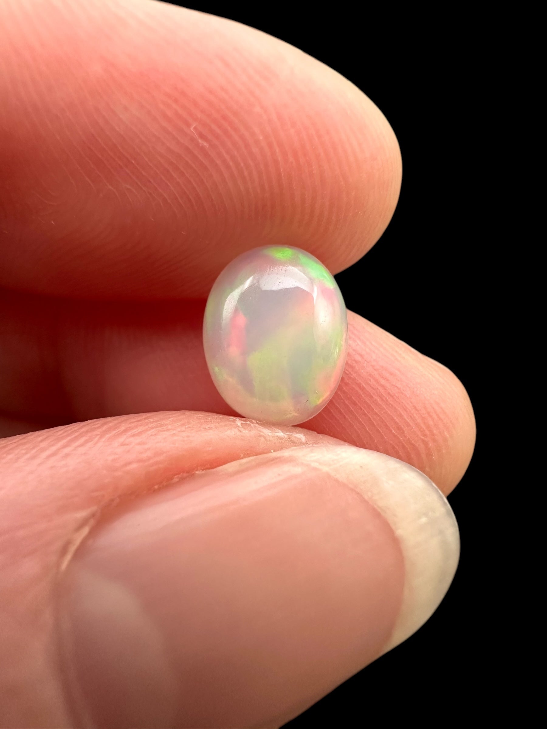 Precious opal cabochon 1,1ct – Welo, Ethiopia - OPK049