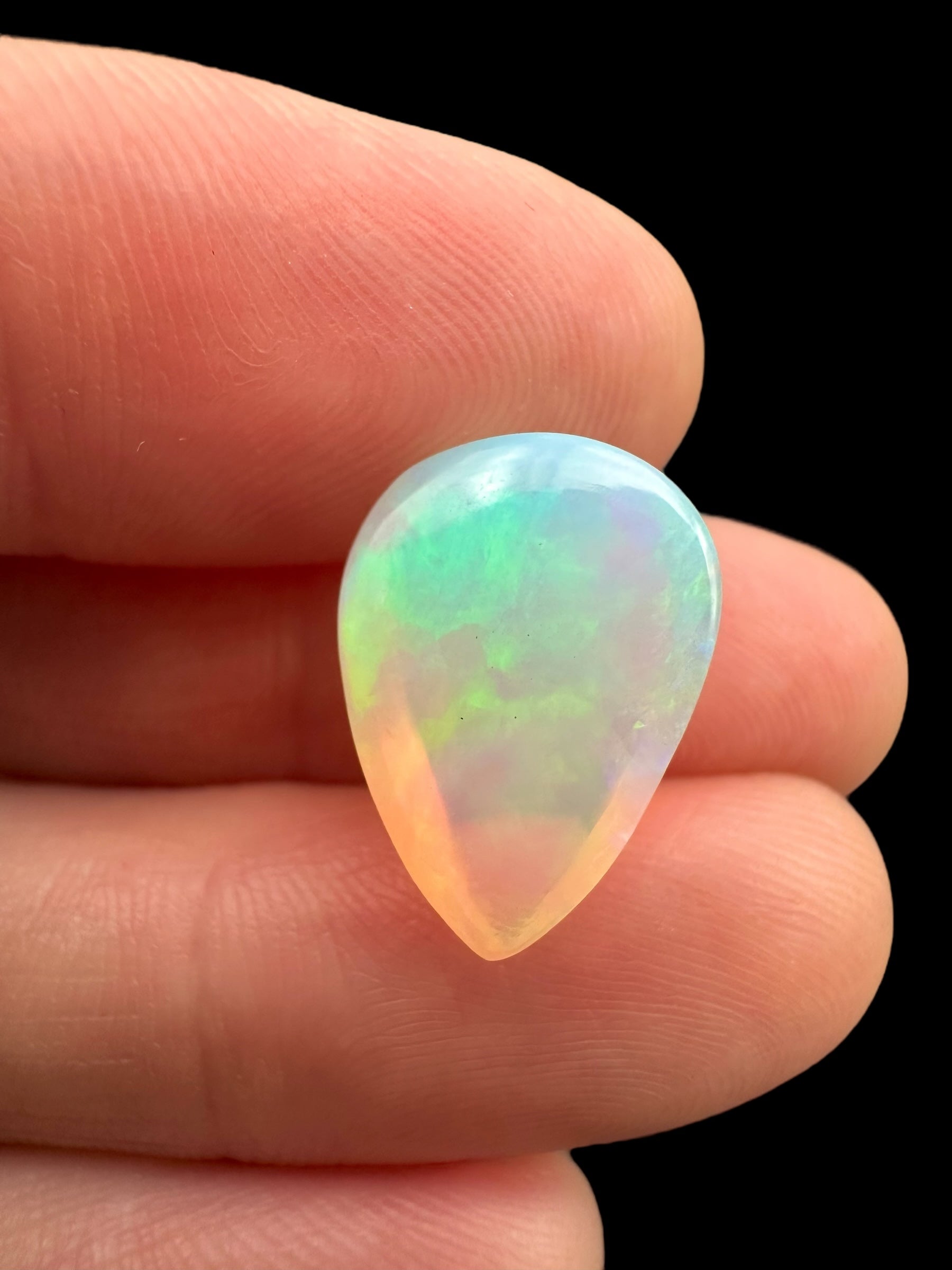 Precious opal cabochon 6,2ct – Welo, Ethiopia - OPK051