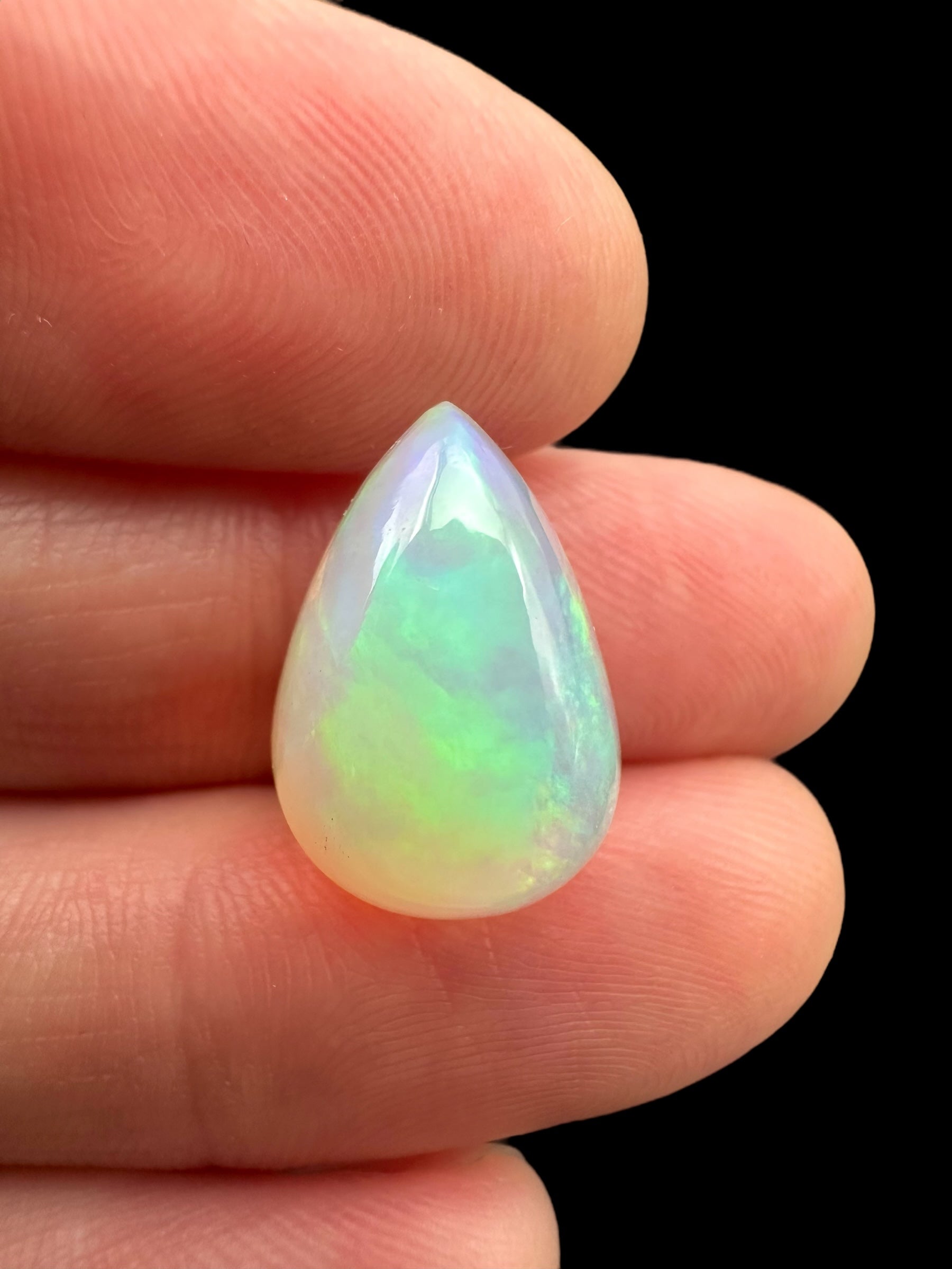 Precious opal cabochon 6,2ct – Welo, Ethiopia - OPK051