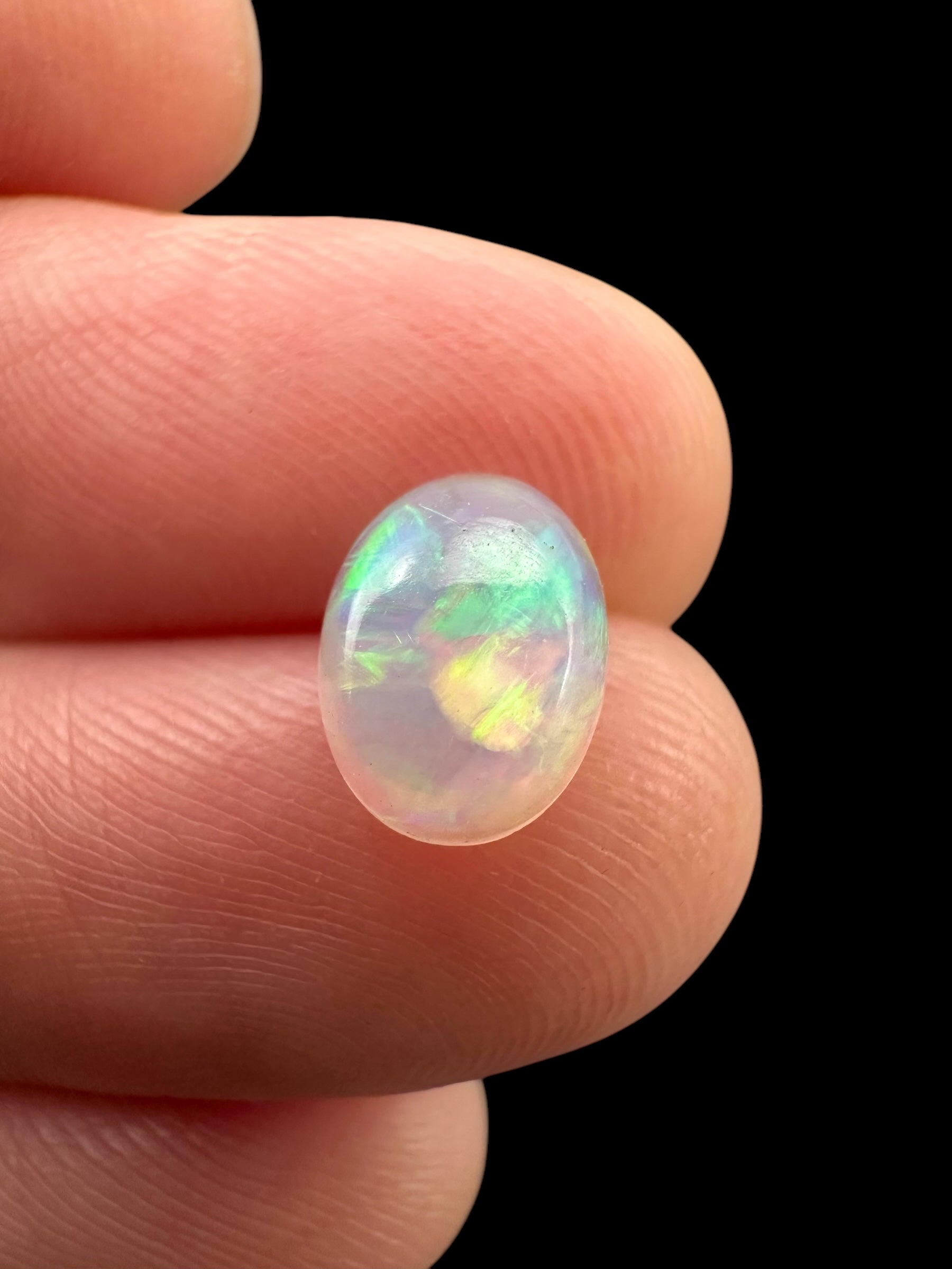 Precious opal cabochon 0,6ct – Welo, Ethiopia - OPK052