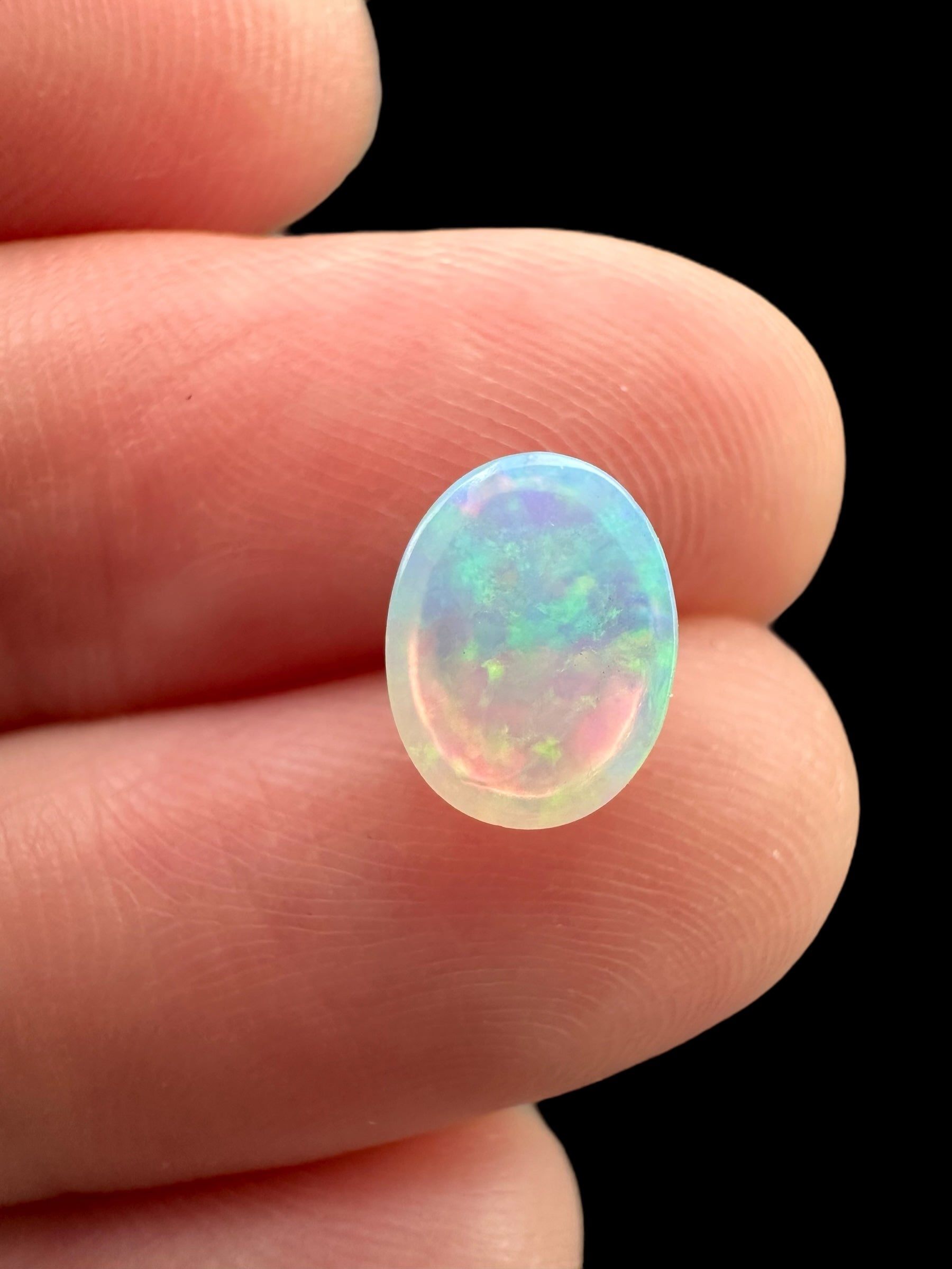 Precious opal cabochon 0,9ct – Welo, Ethiopia - OPK054