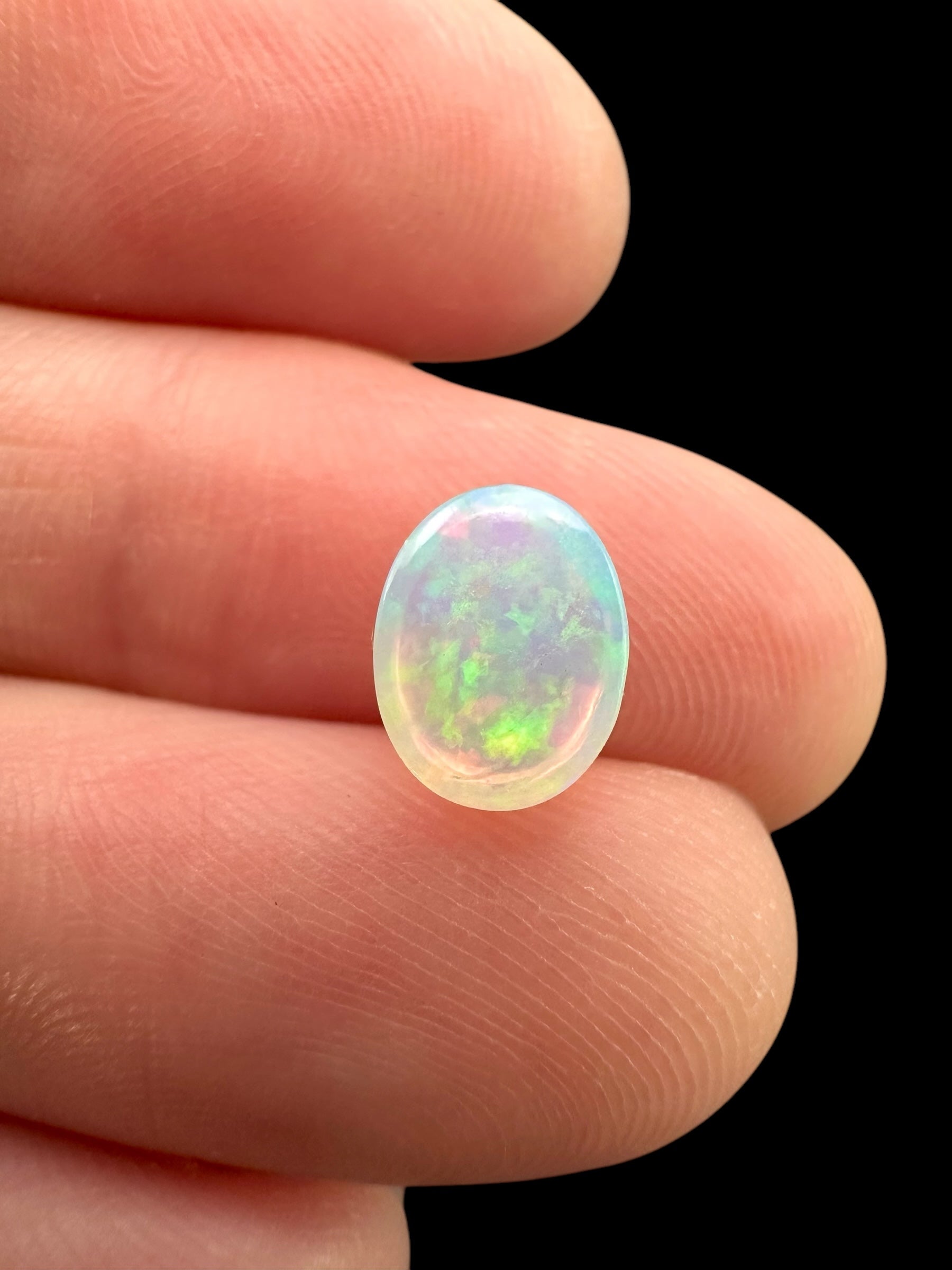 Precious opal cabochon 0,9ct – Welo, Ethiopia - OPK054