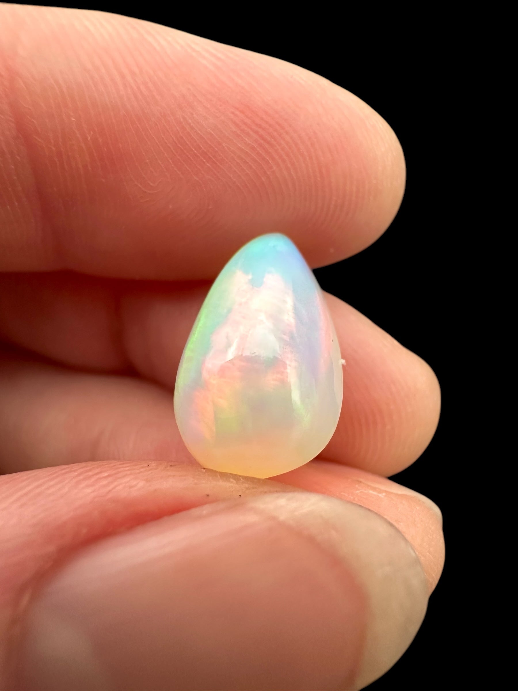 Precious opal cabochon 4,7ct – Welo, Ethiopia - OPK055