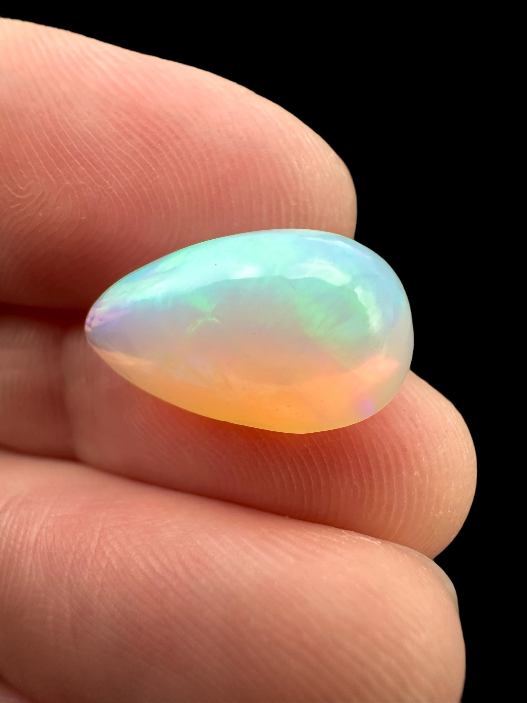 Precious opal cabochon 4,7ct – Welo, Ethiopia - OPK055