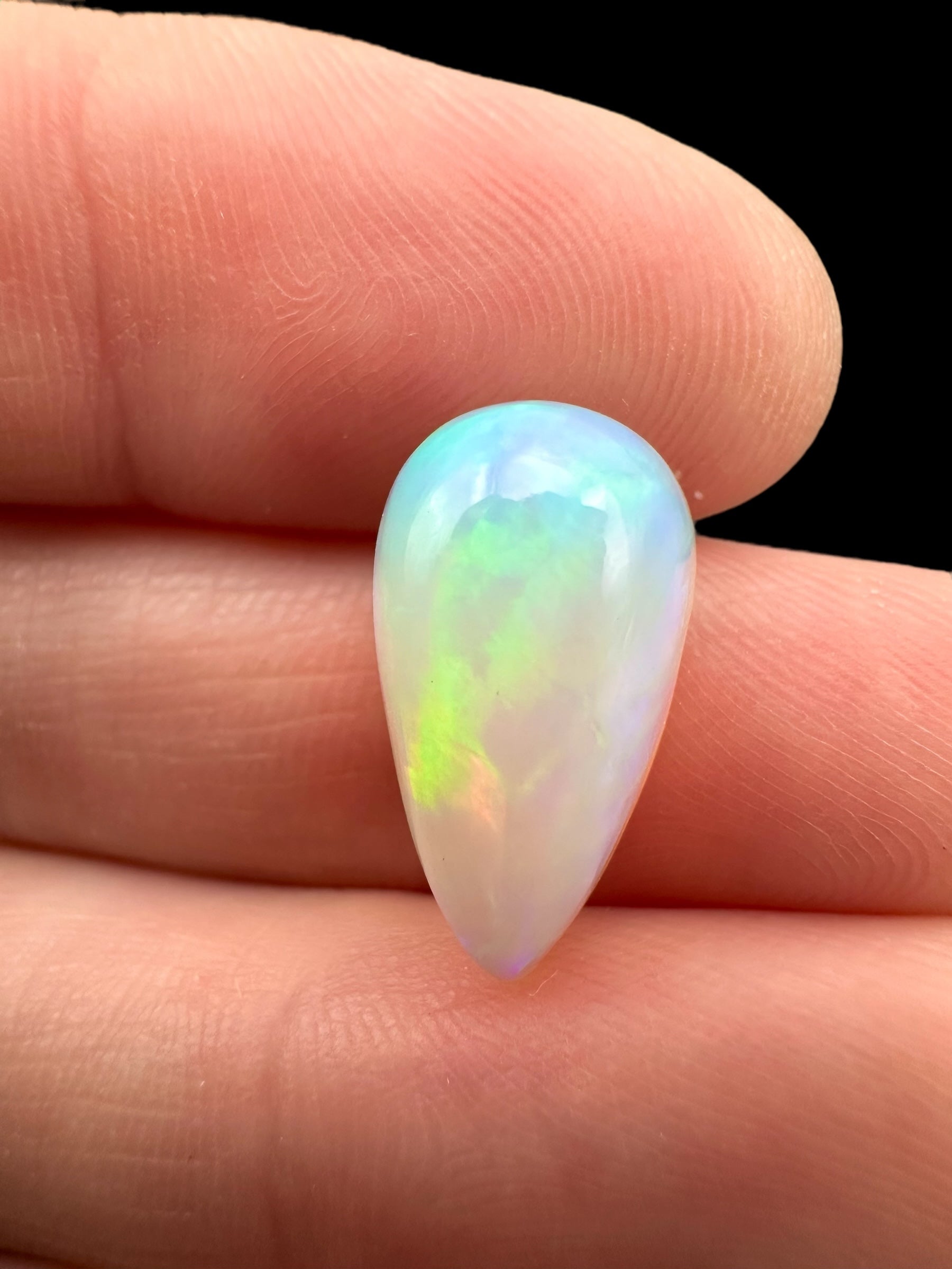 Precious opal cabochon 4,7ct – Welo, Ethiopia - OPK055