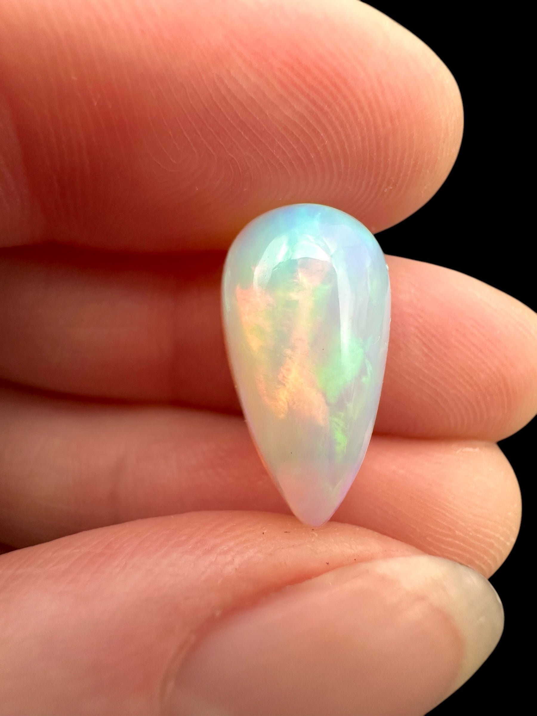 Precious opal cabochon 4,7ct – Welo, Ethiopia - OPK055