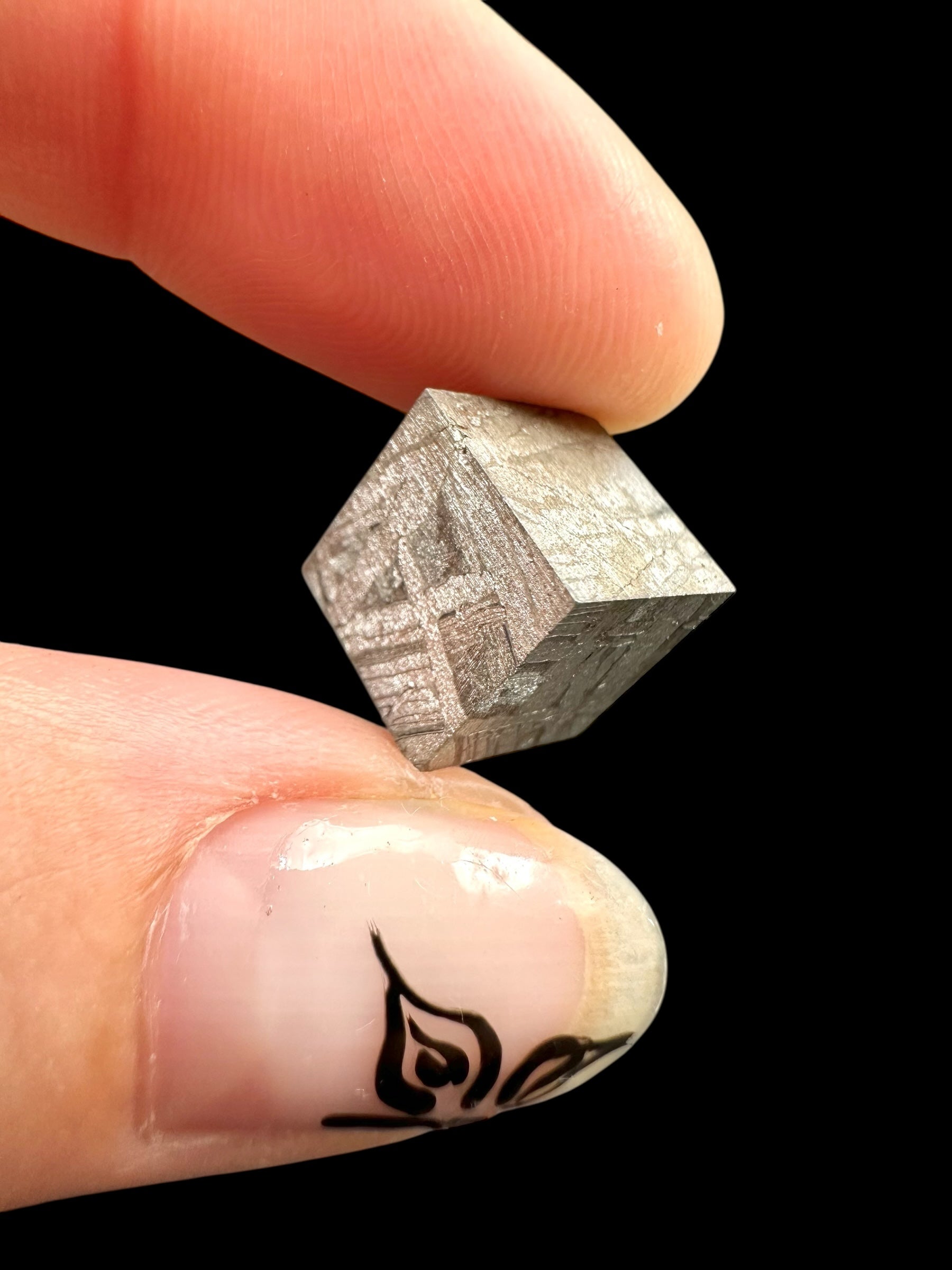 Meteorite Aletai Cube 9mm – Xinjiang, China – random piece - MEAL52