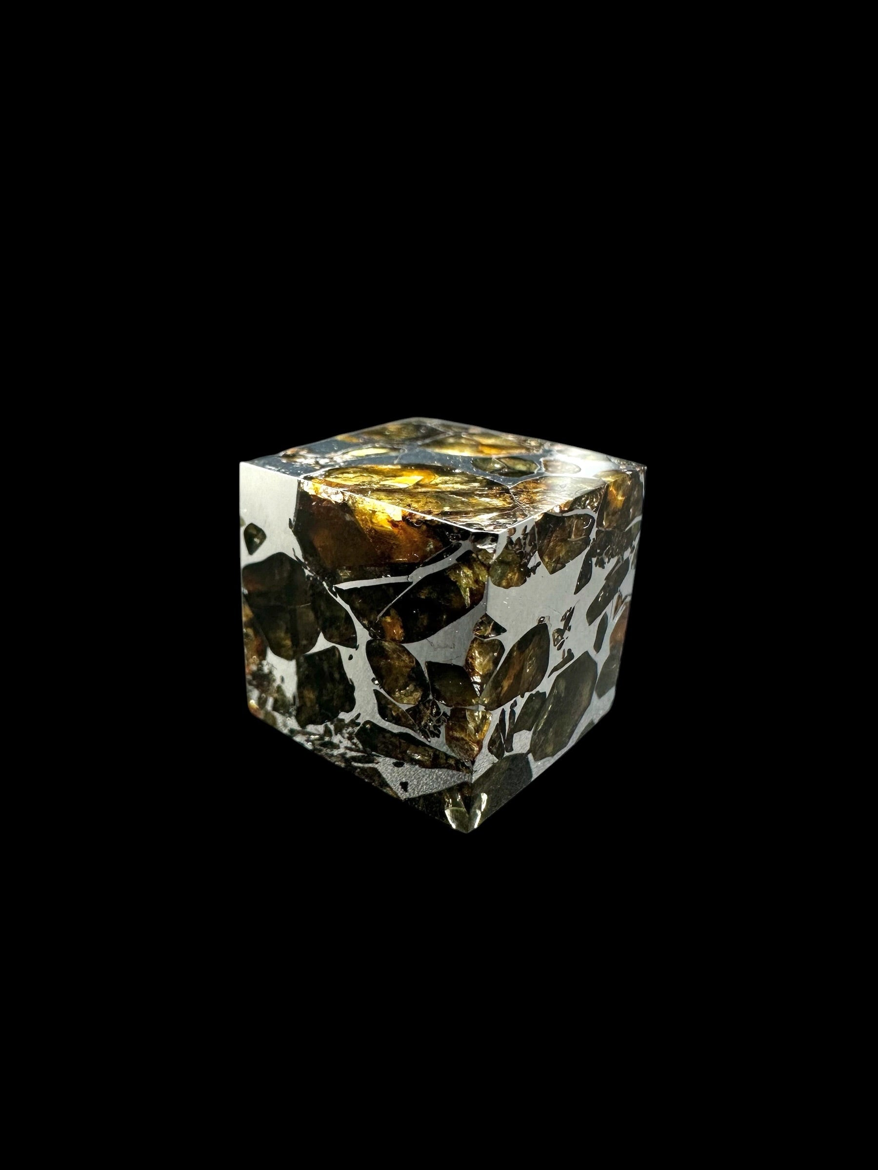 Meteorite Seymchan – pallasite cube 16,2g – Russia - MESM31