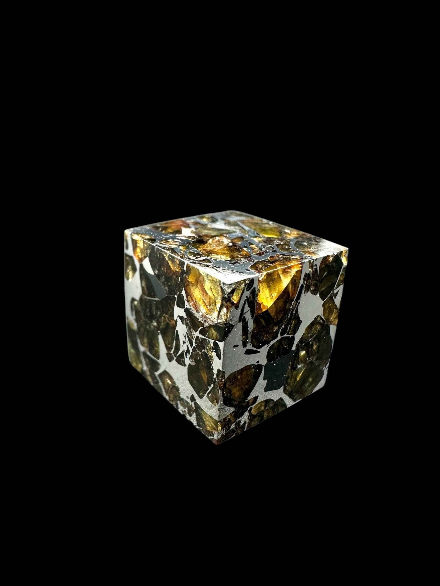Meteorite Seymchan – pallasite cube 16,2g – Russia - MESM31