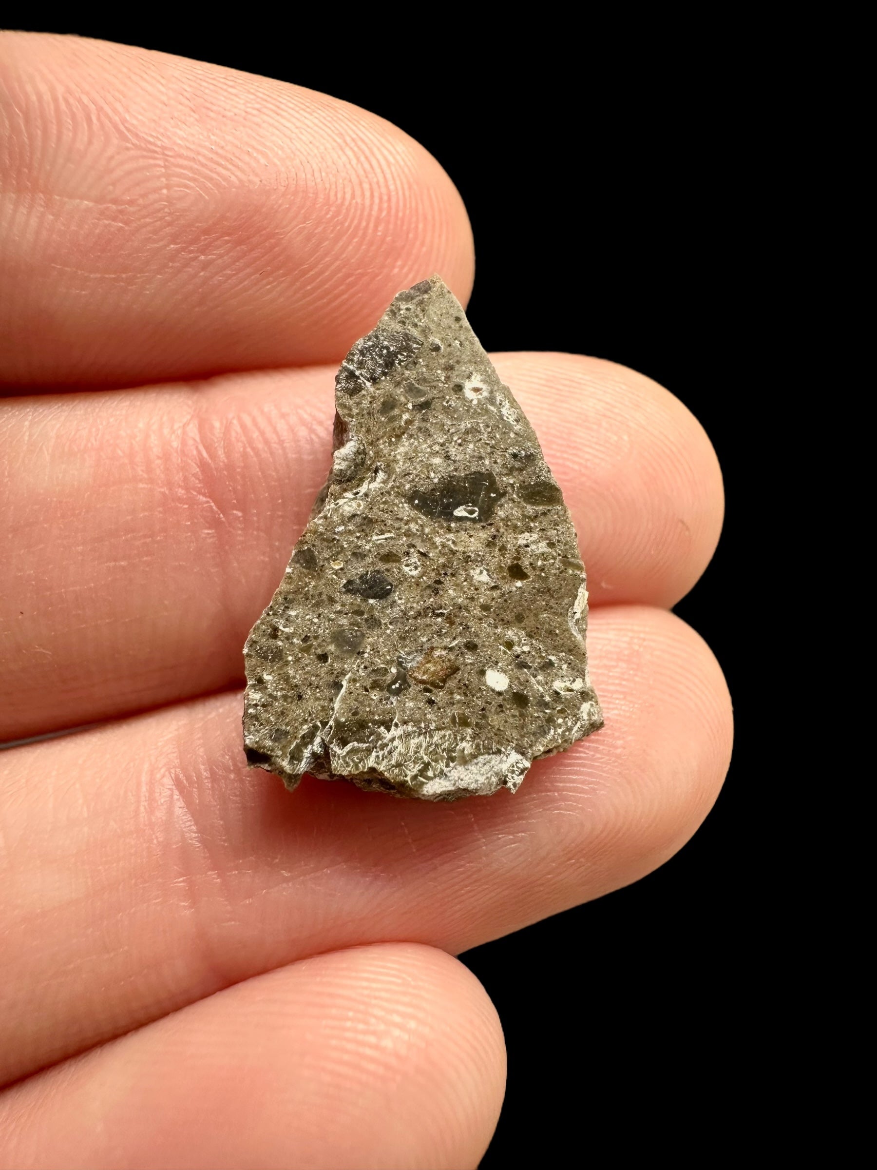 Lunar meteorite Oued el Hamim 001 – 1,62g – Libya - MEOH02