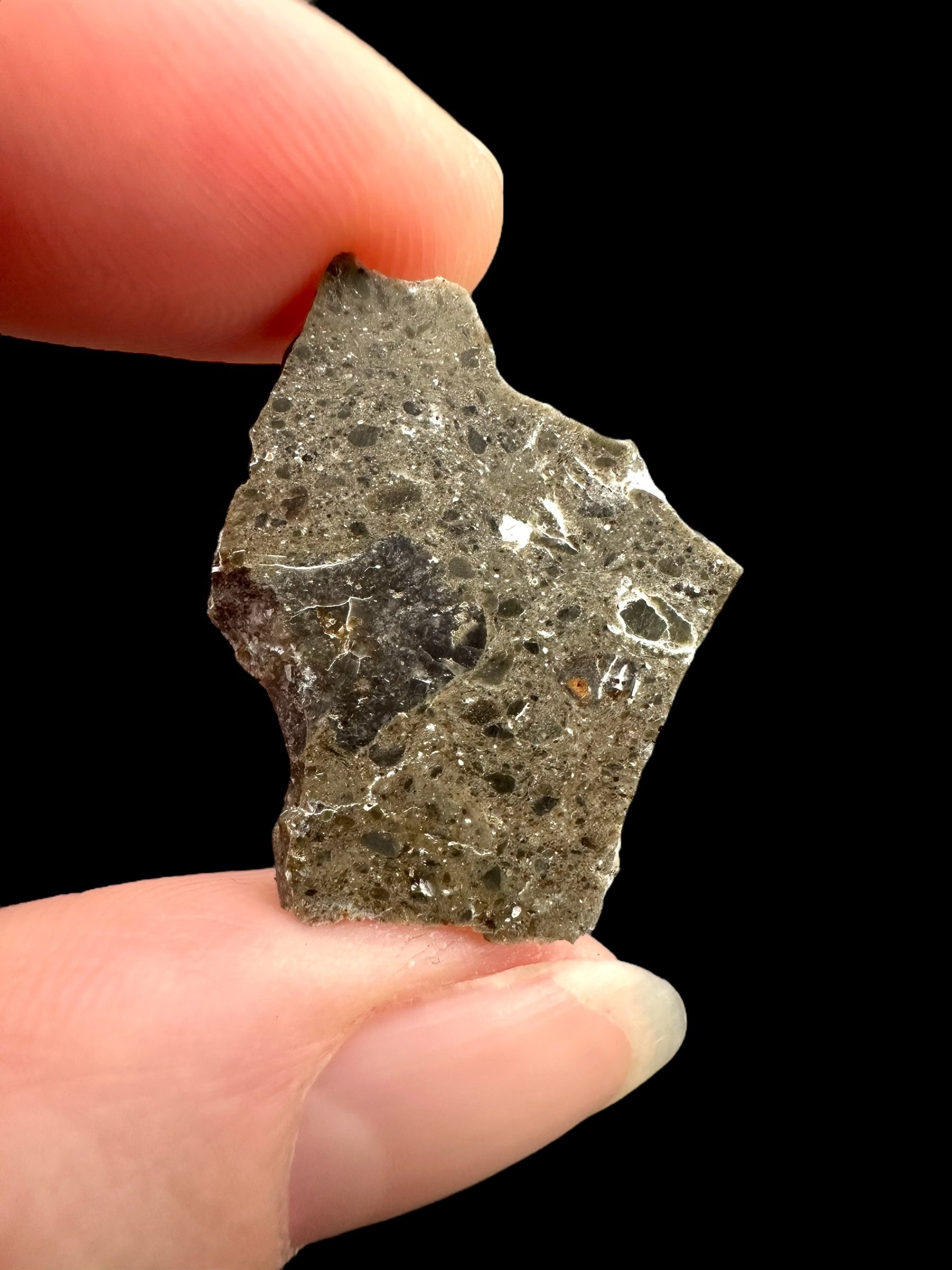 Lunar meteorite Oued el Hamim 001 – 2,7g – Libya - MEOH11