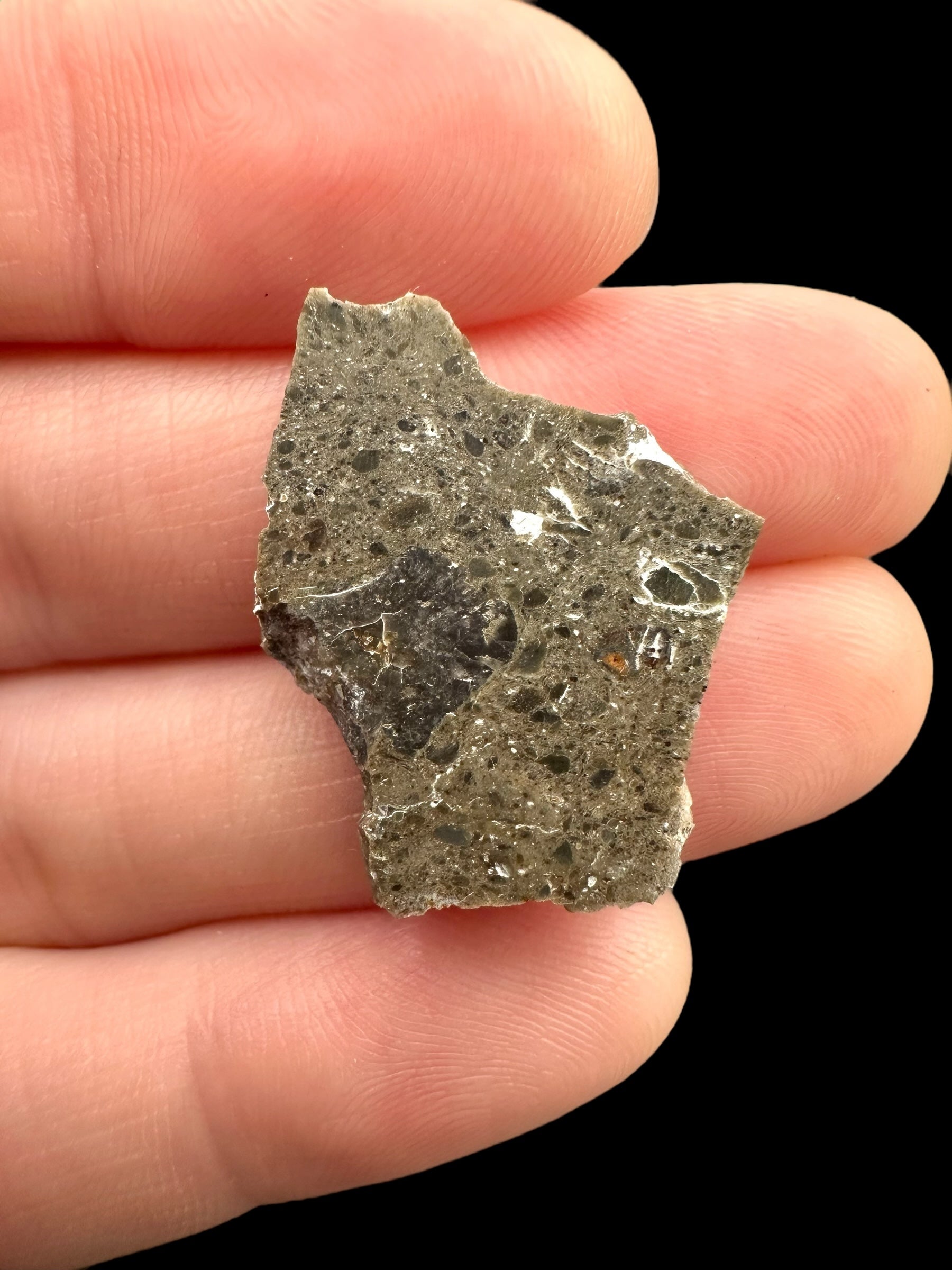 Lunar meteorite Oued el Hamim 001 – 2,7g – Libya