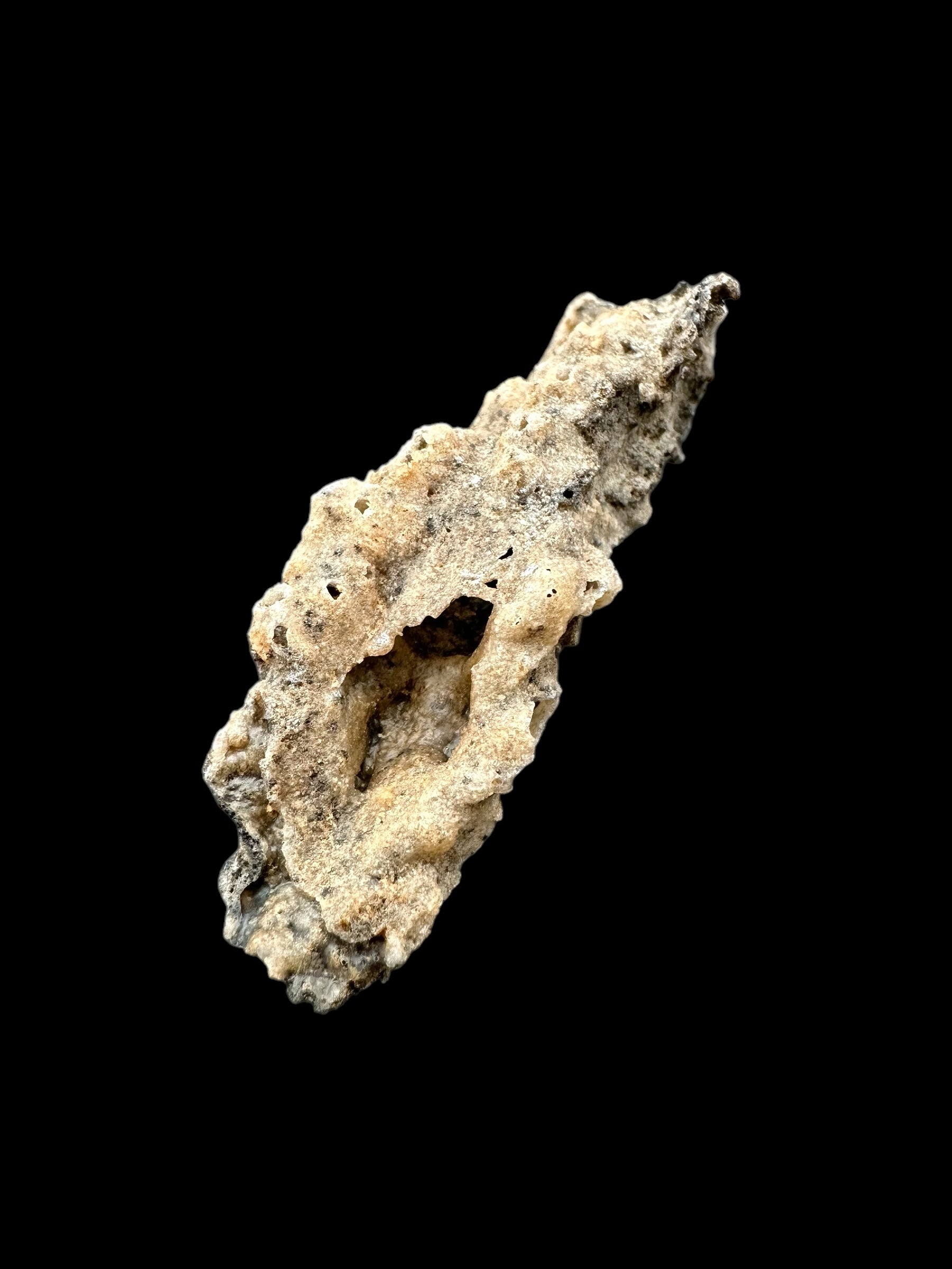 Fulgurite 4,1g – Libyan desert, Egypt - FU027