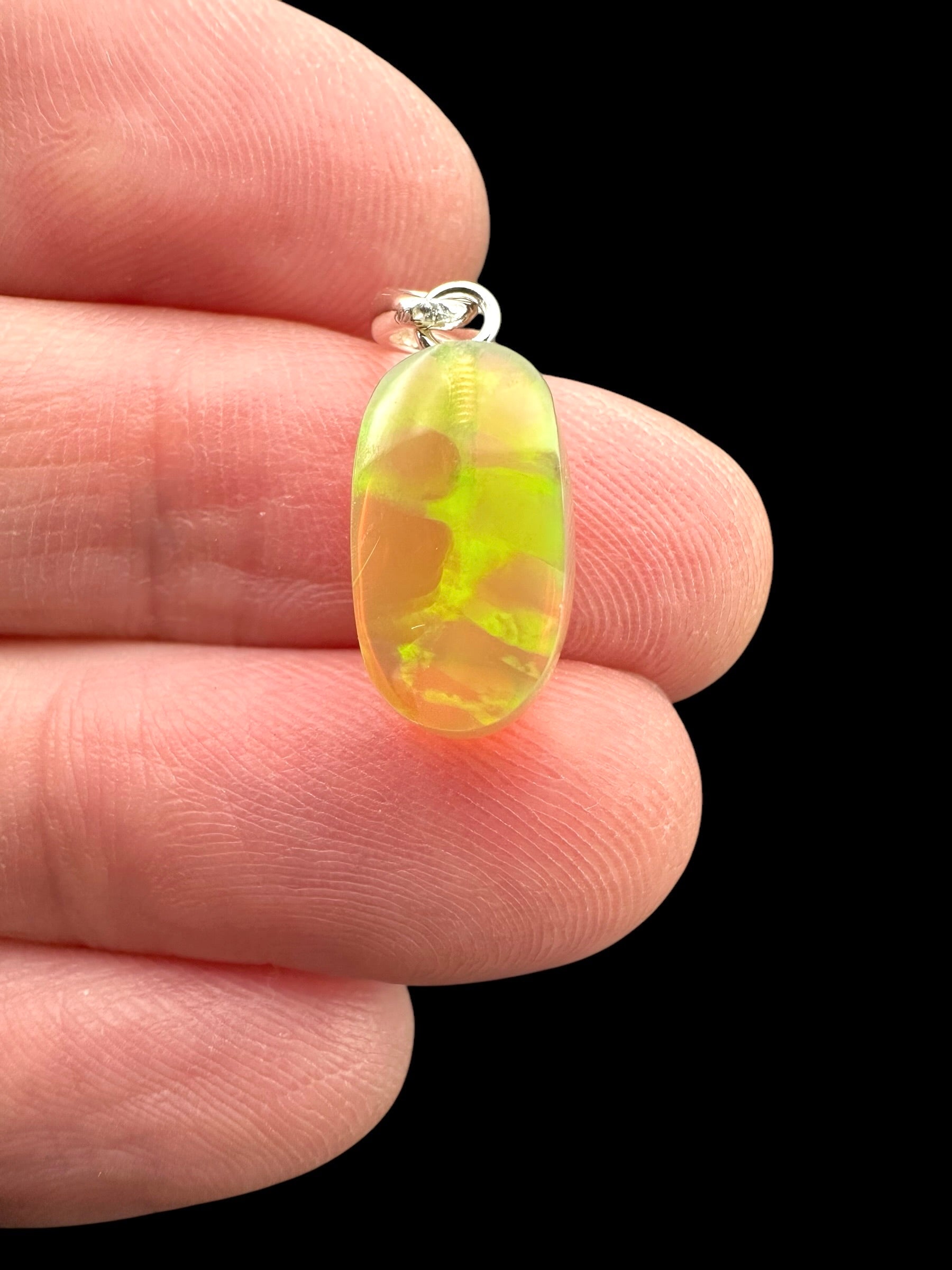 Silver faceted precious opal pendant - SP/OP023