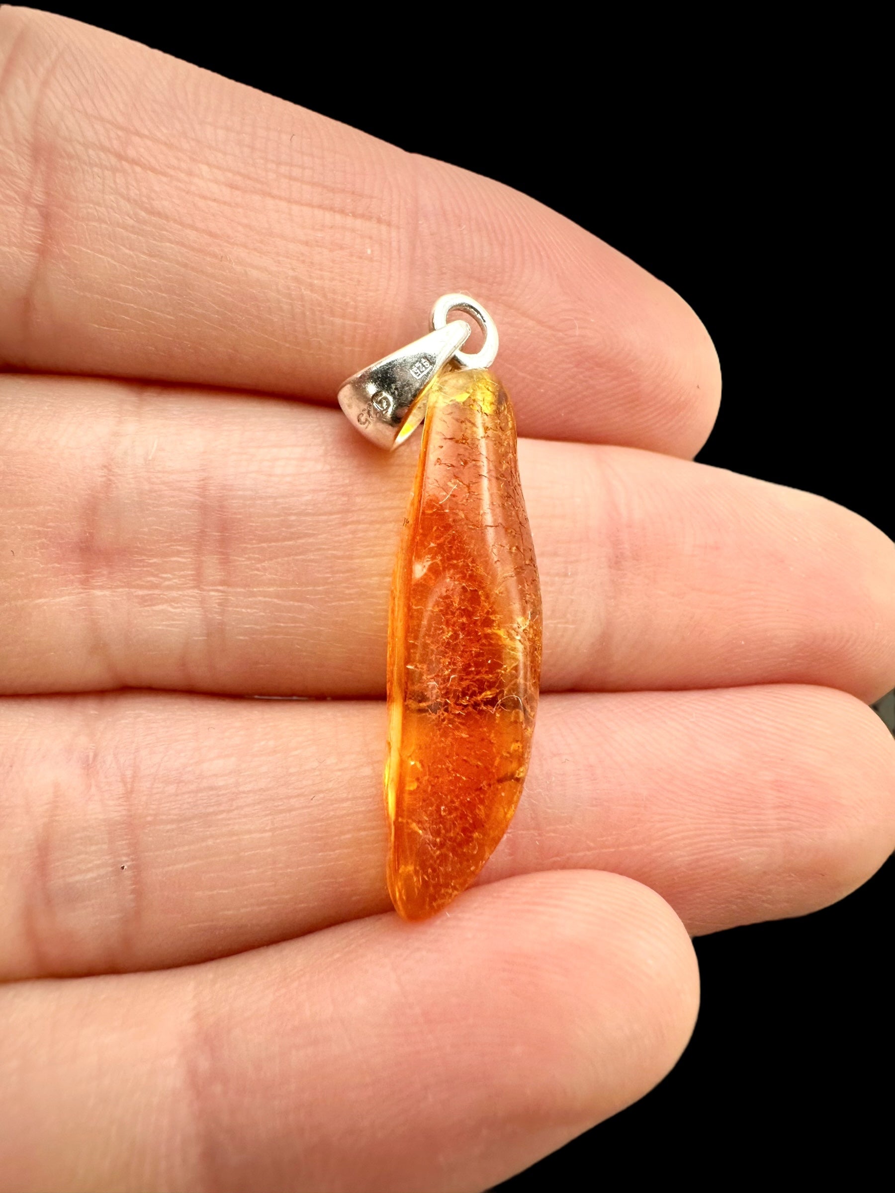 Silver amber pendant - SP/JN041