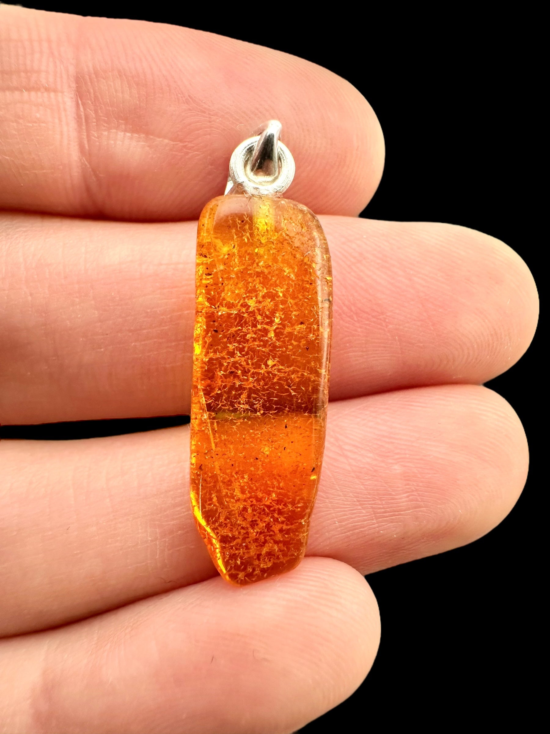 Silver amber pendant - SP/JN043