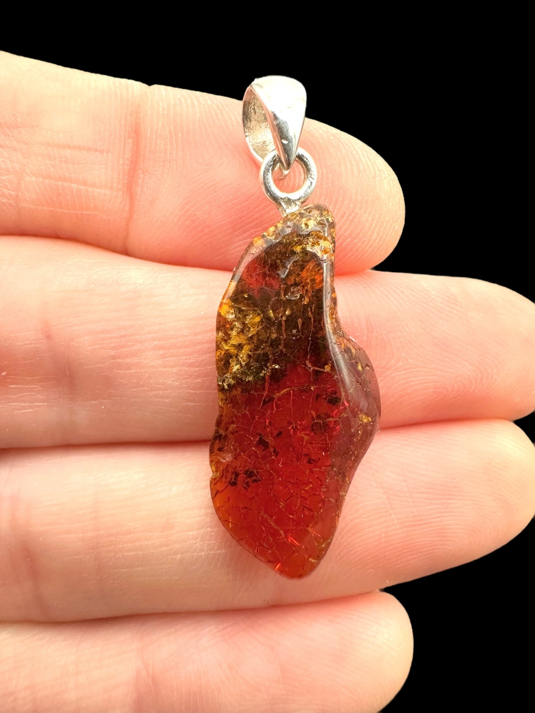 Silver amber pendant