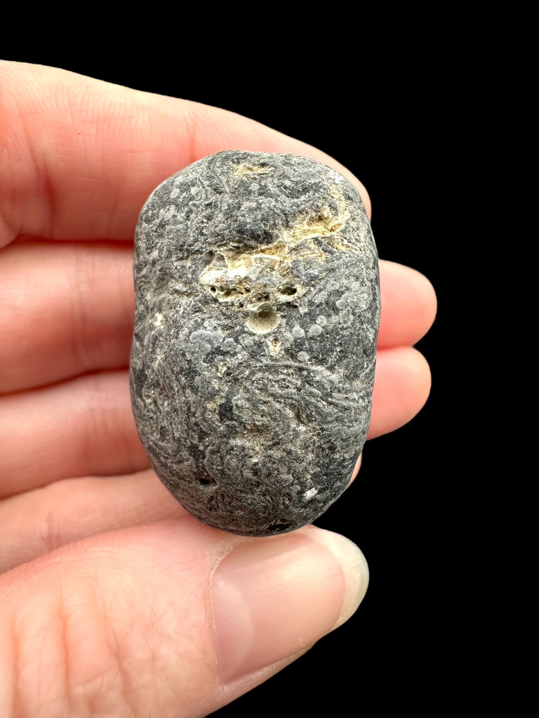 Javan flake obsidian 32,4g – Java, Indonesia - VO014