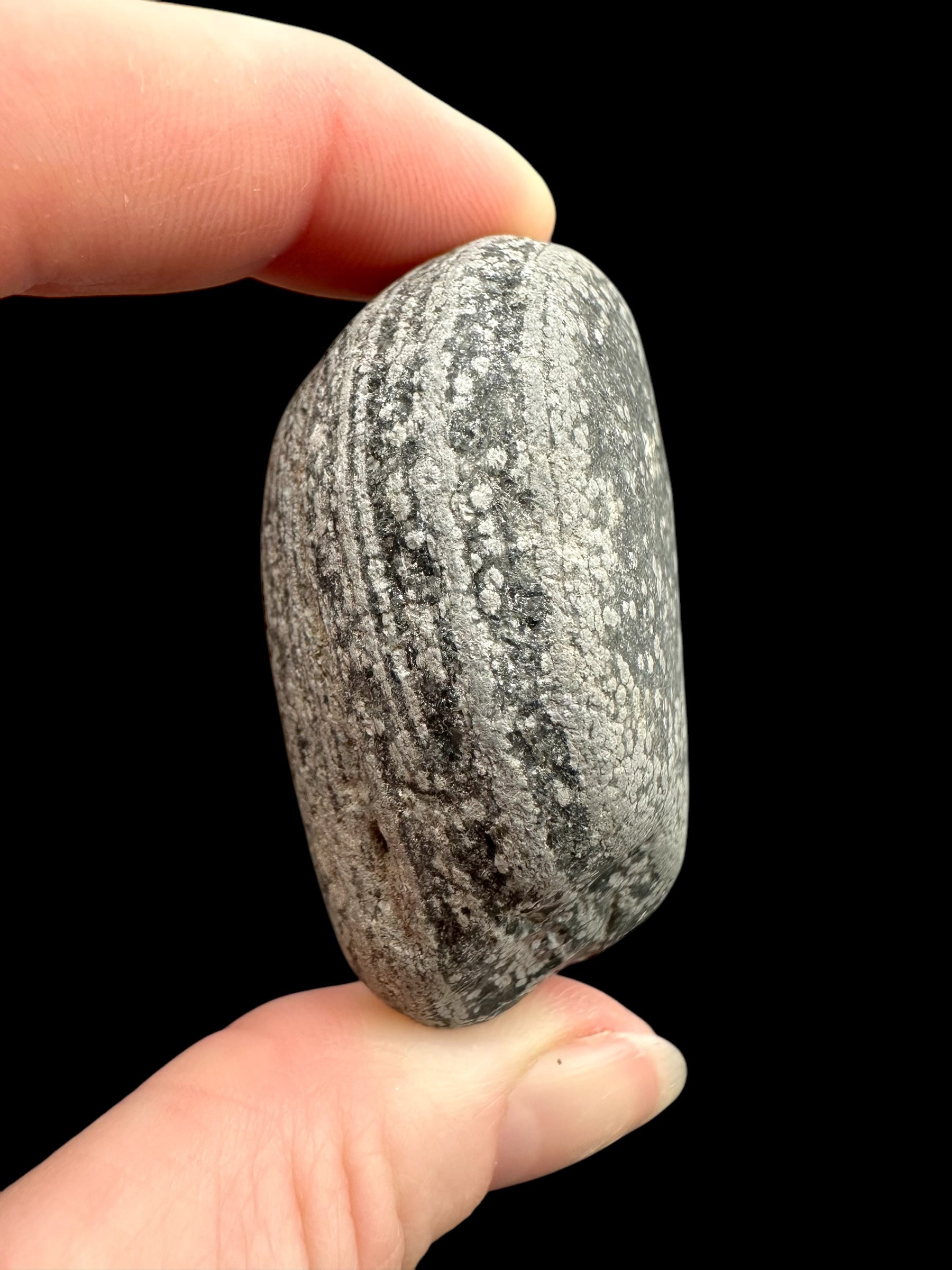 Javan flake obsidian 64,5g – Java, Indonesia - VO019