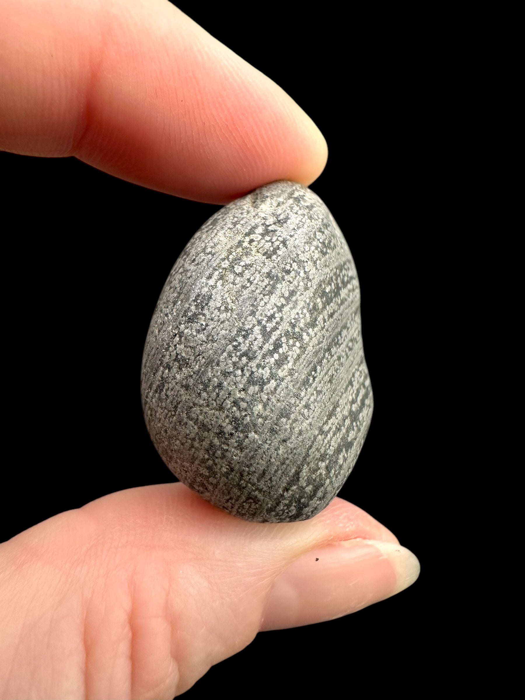 Javan flake obsidian 19,2g – Java, Indonesia - VO024