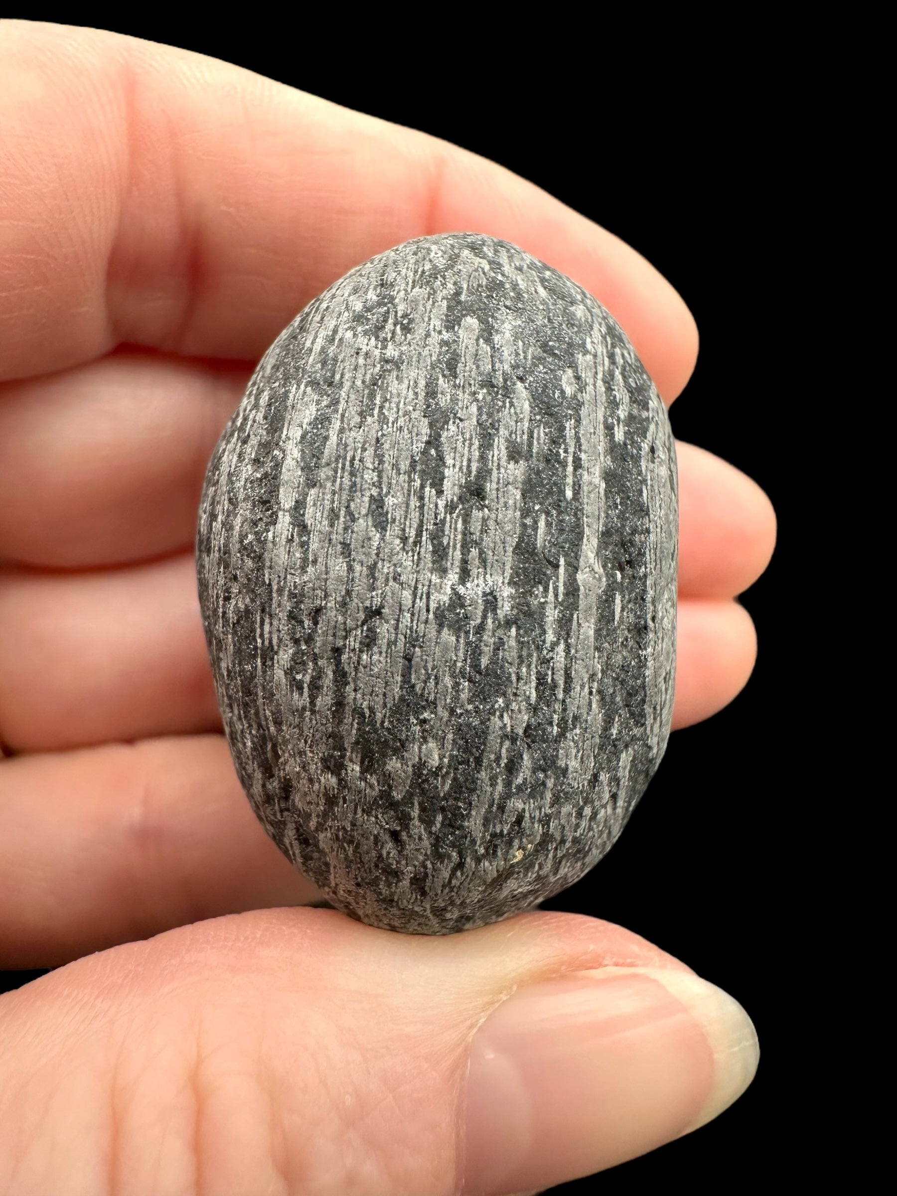 Javan flake obsidian 44,9g – Java, Indonesia - VO027
