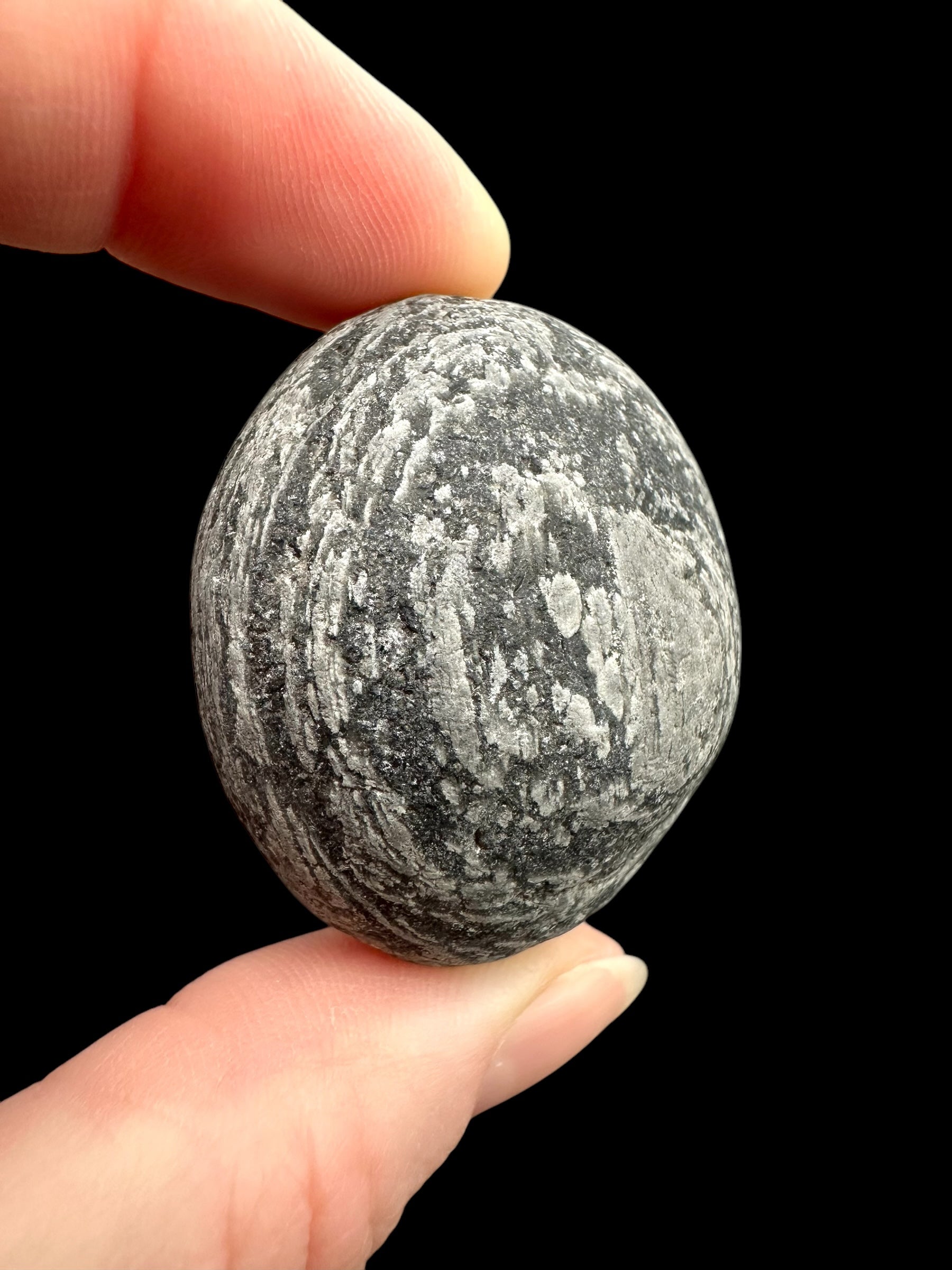 Javan flake obsidian 44,9g – Java, Indonesia - VO027
