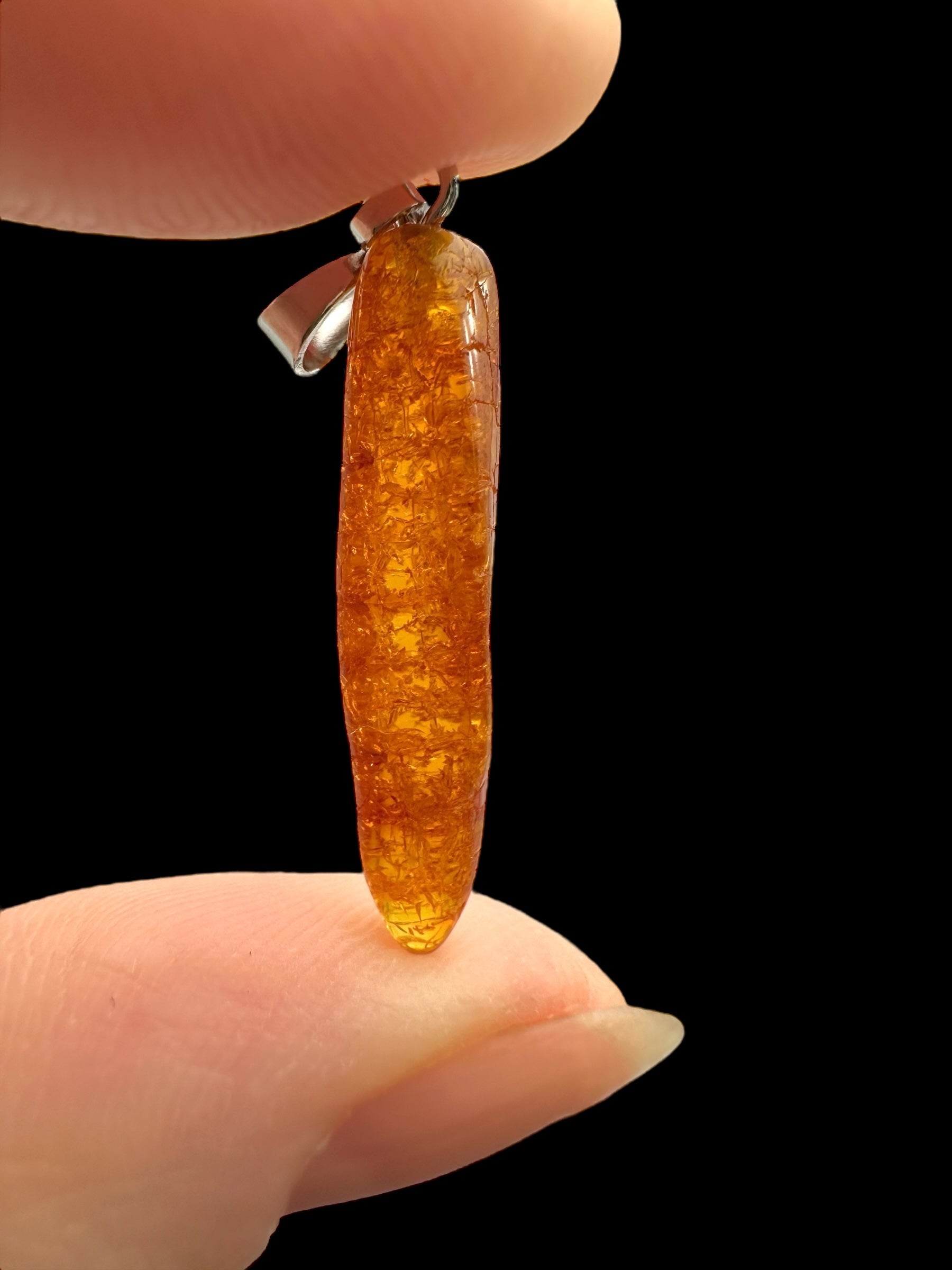 Amber pendant - P/JN008
